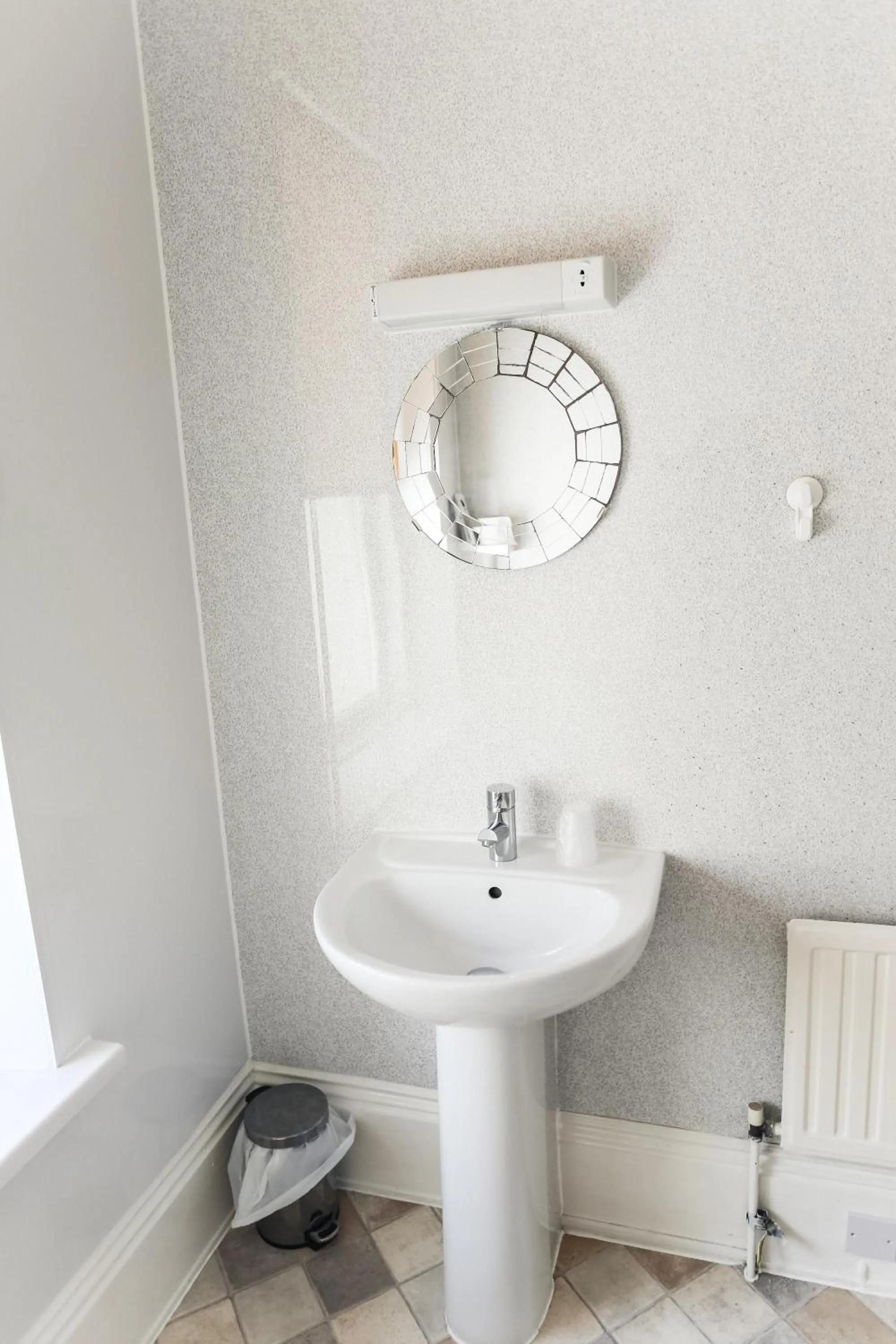 Bathroom in Nethway Hotel