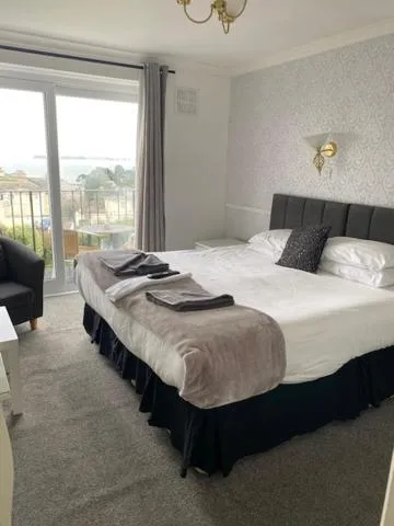 Bedroom, Bed in Nethway Hotel