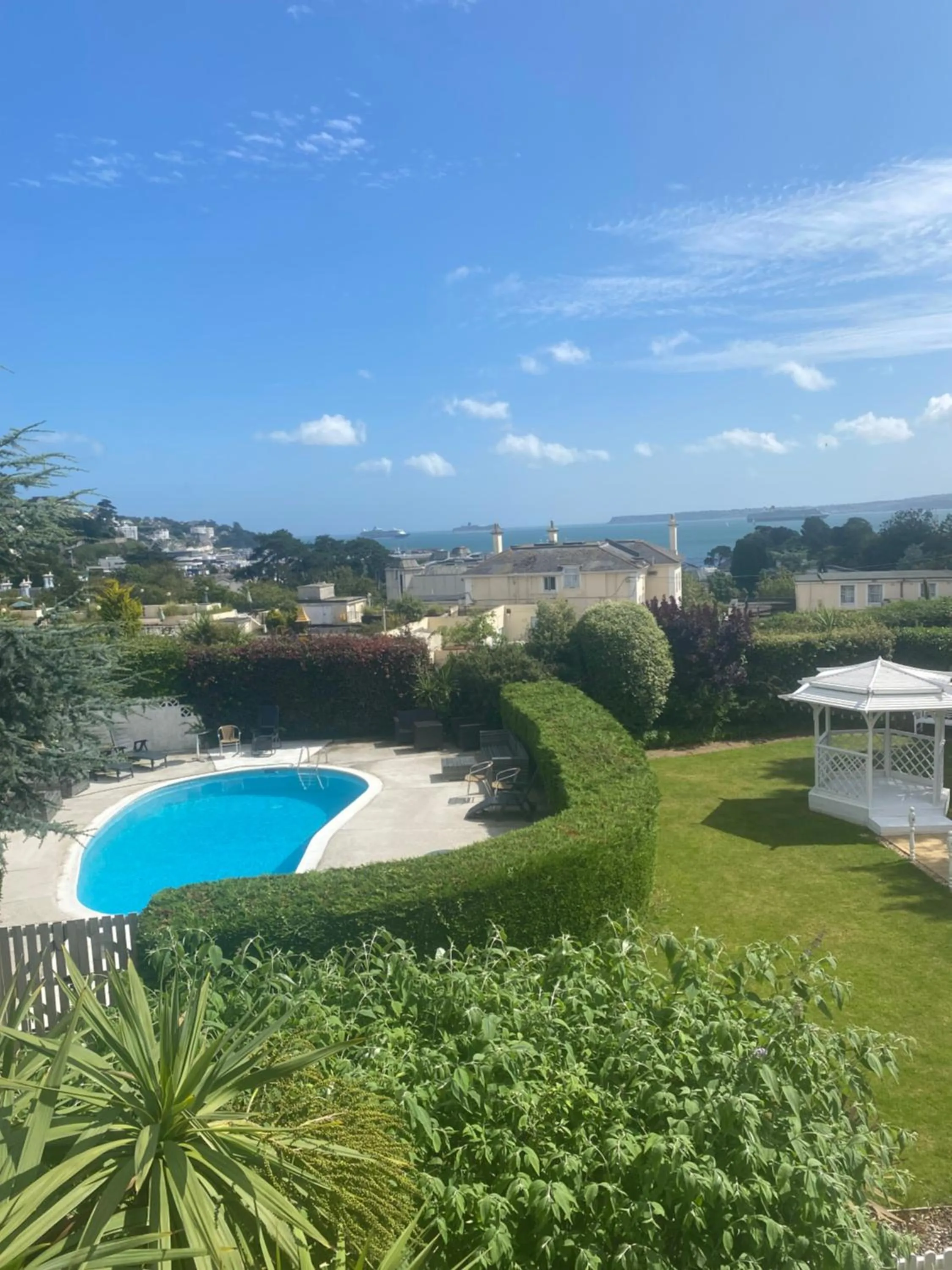 Garden in Nethway Hotel