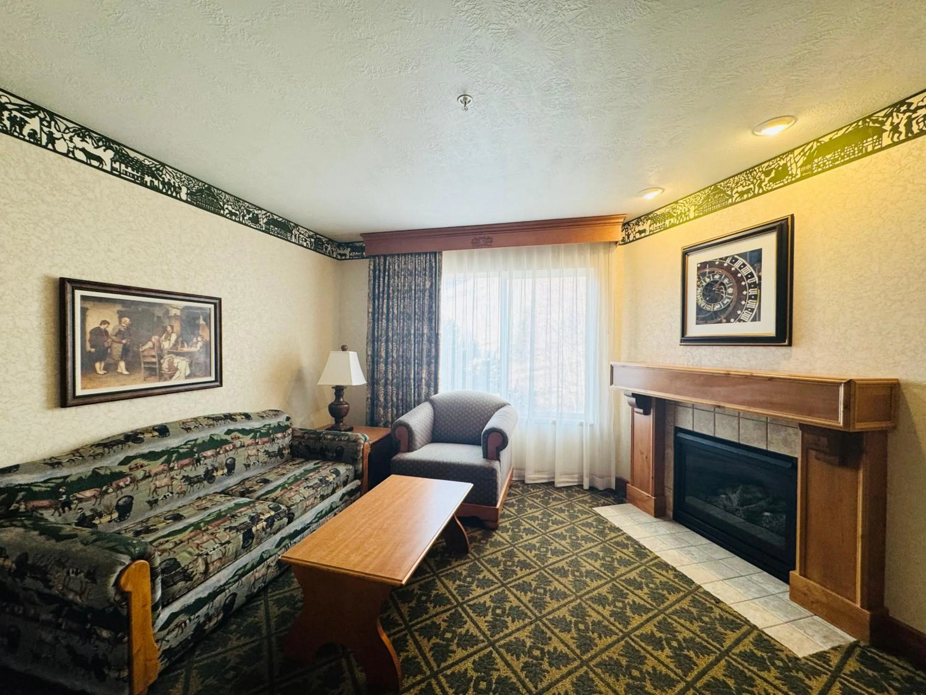 Seating area in Zermatt Utah Resort & Spa Trademark Collection by Wyndham