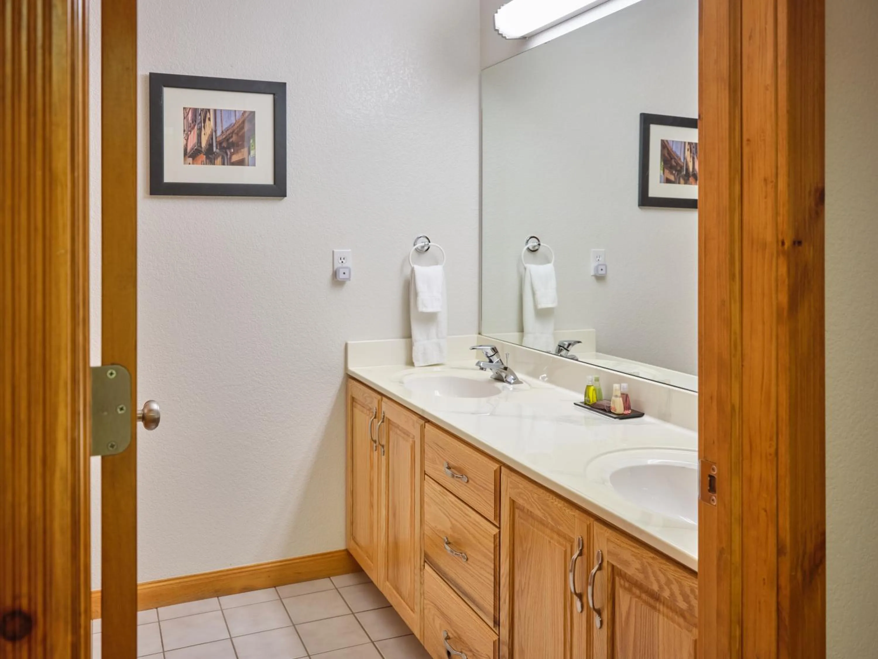 Bathroom in Zermatt Utah Resort & Spa Trademark Collection by Wyndham