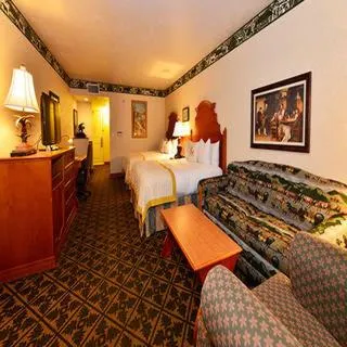 Deluxe Queen Suite in Zermatt Utah Resort & Spa Trademark Collection by Wyndham