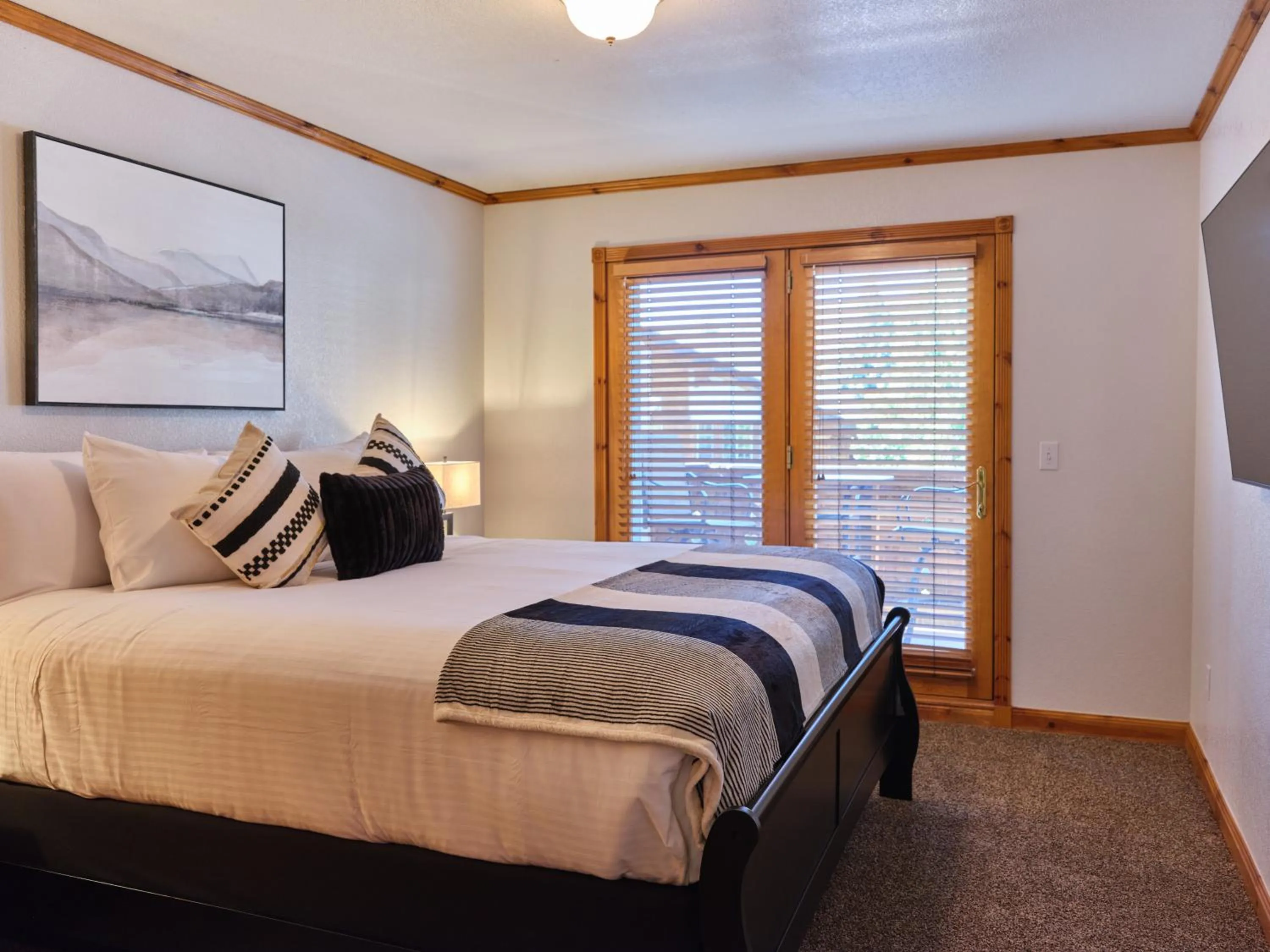 Bed in Zermatt Utah Resort & Spa Trademark Collection by Wyndham