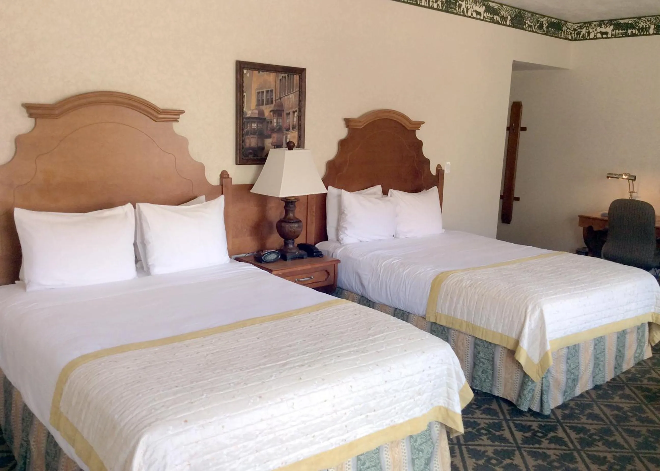 Bedroom, Bed in Zermatt Utah Resort & Spa Trademark Collection by Wyndham