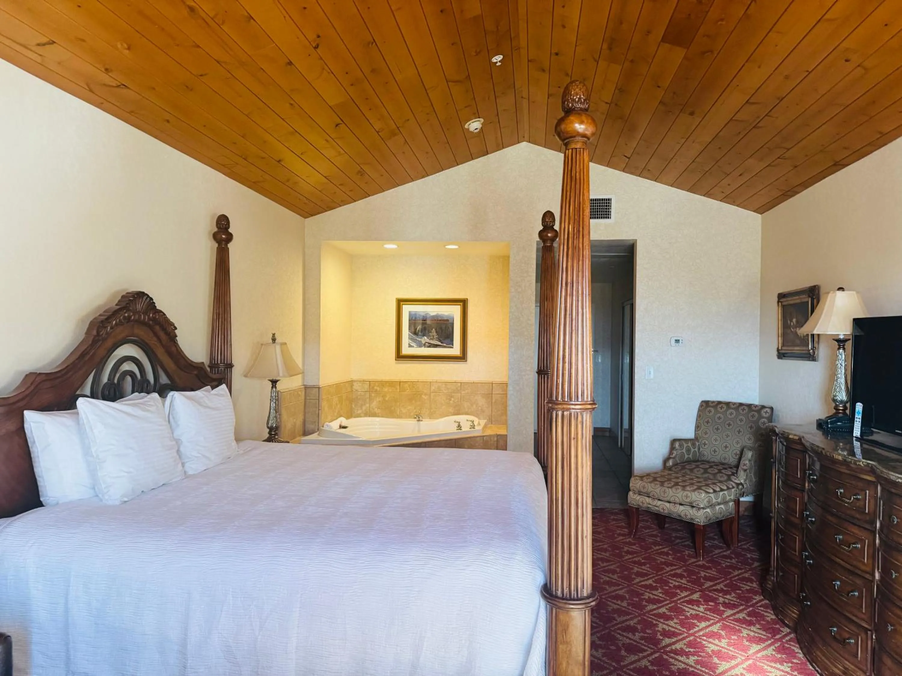 Bedroom, Bed in Zermatt Utah Resort & Spa Trademark Collection by Wyndham