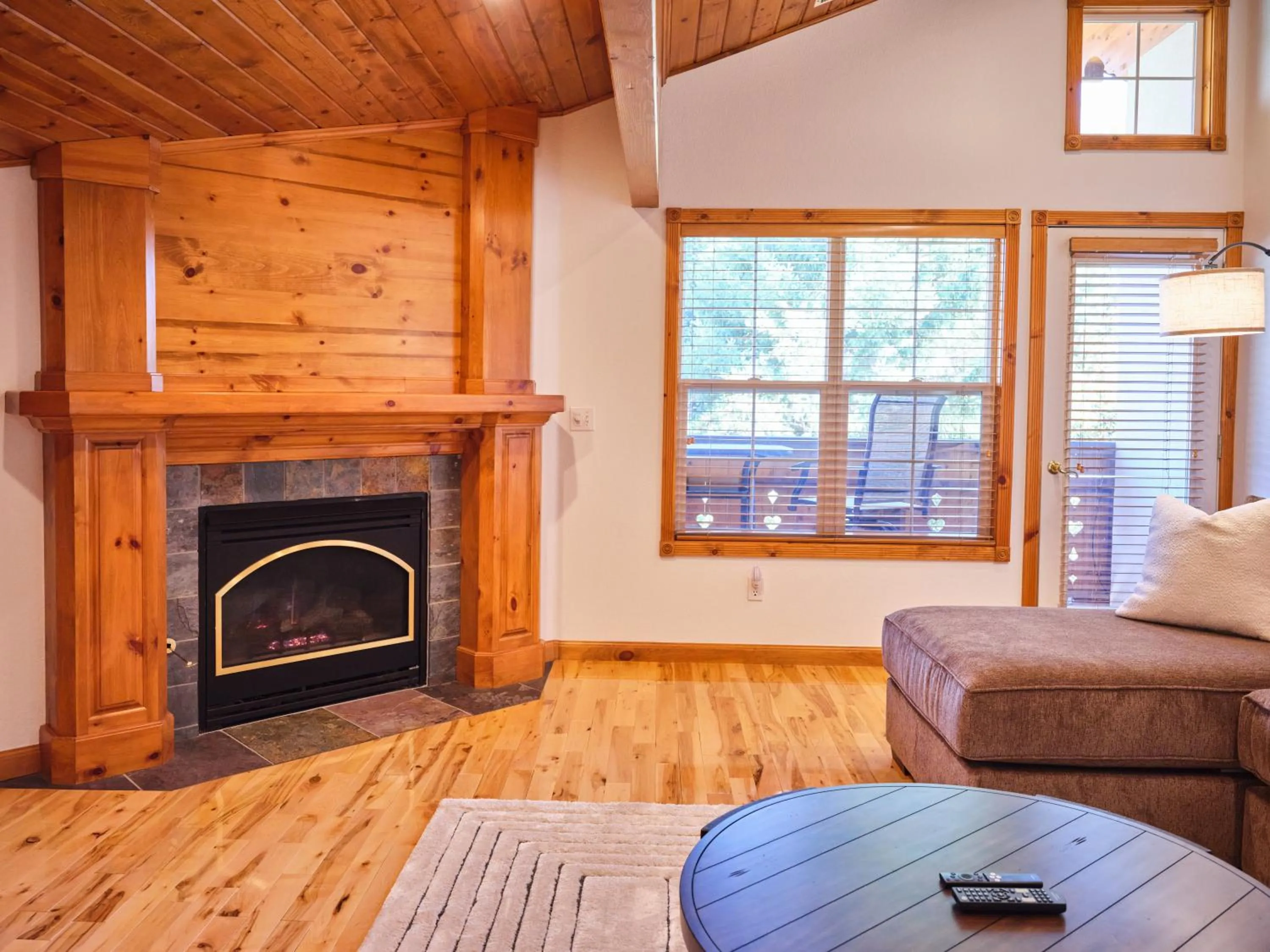 Living room in Zermatt Utah Resort & Spa Trademark Collection by Wyndham