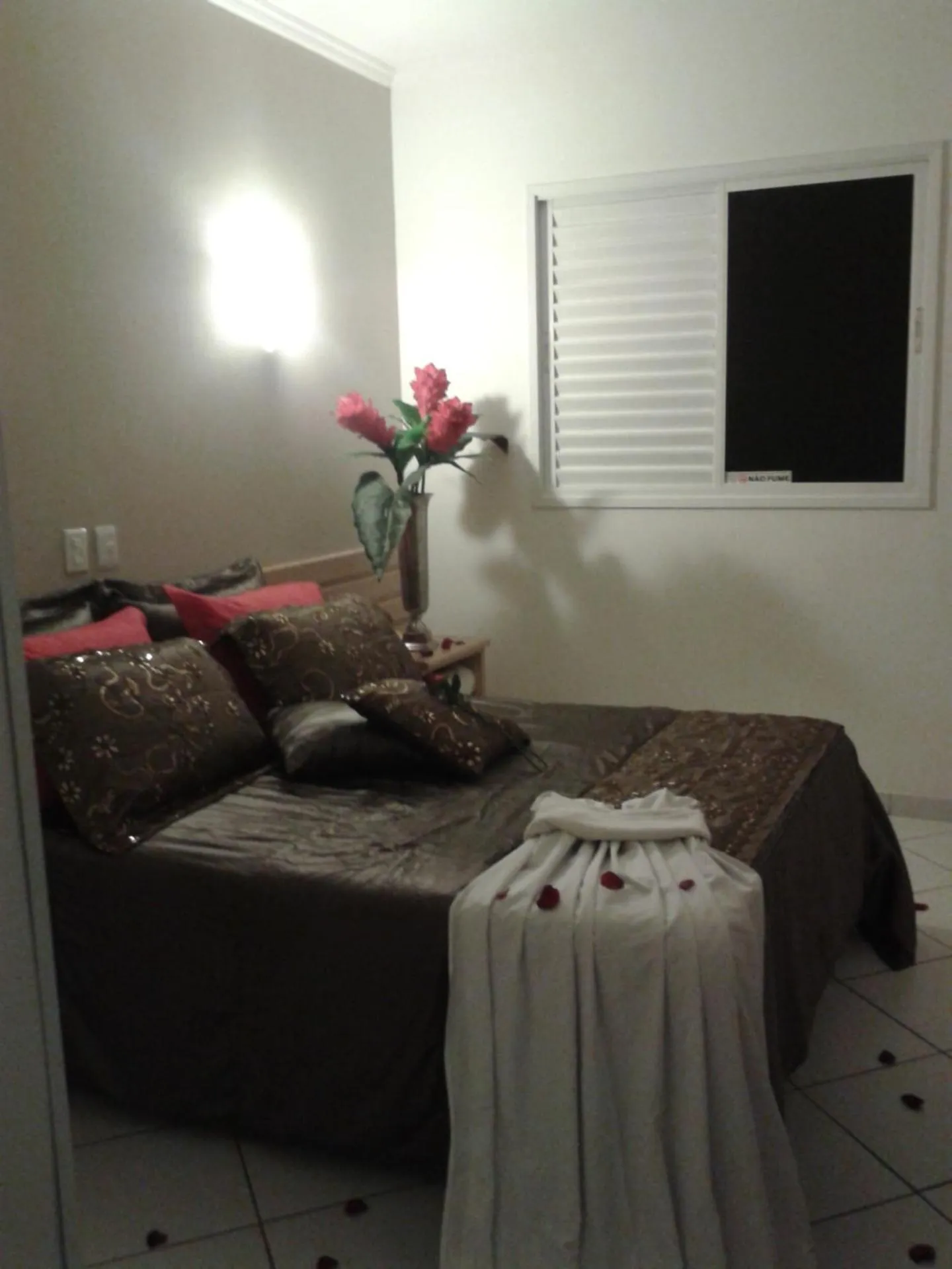 Bed in Hotel Sansaed