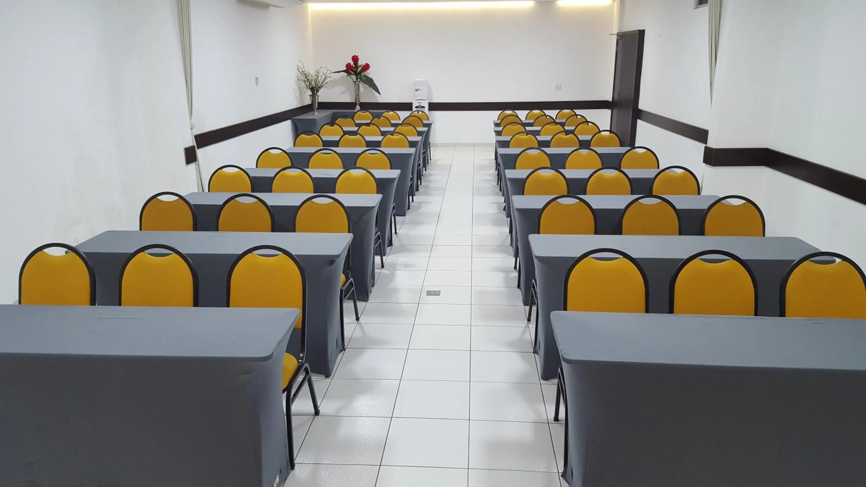 Meeting/conference room in Hotel Sansaed