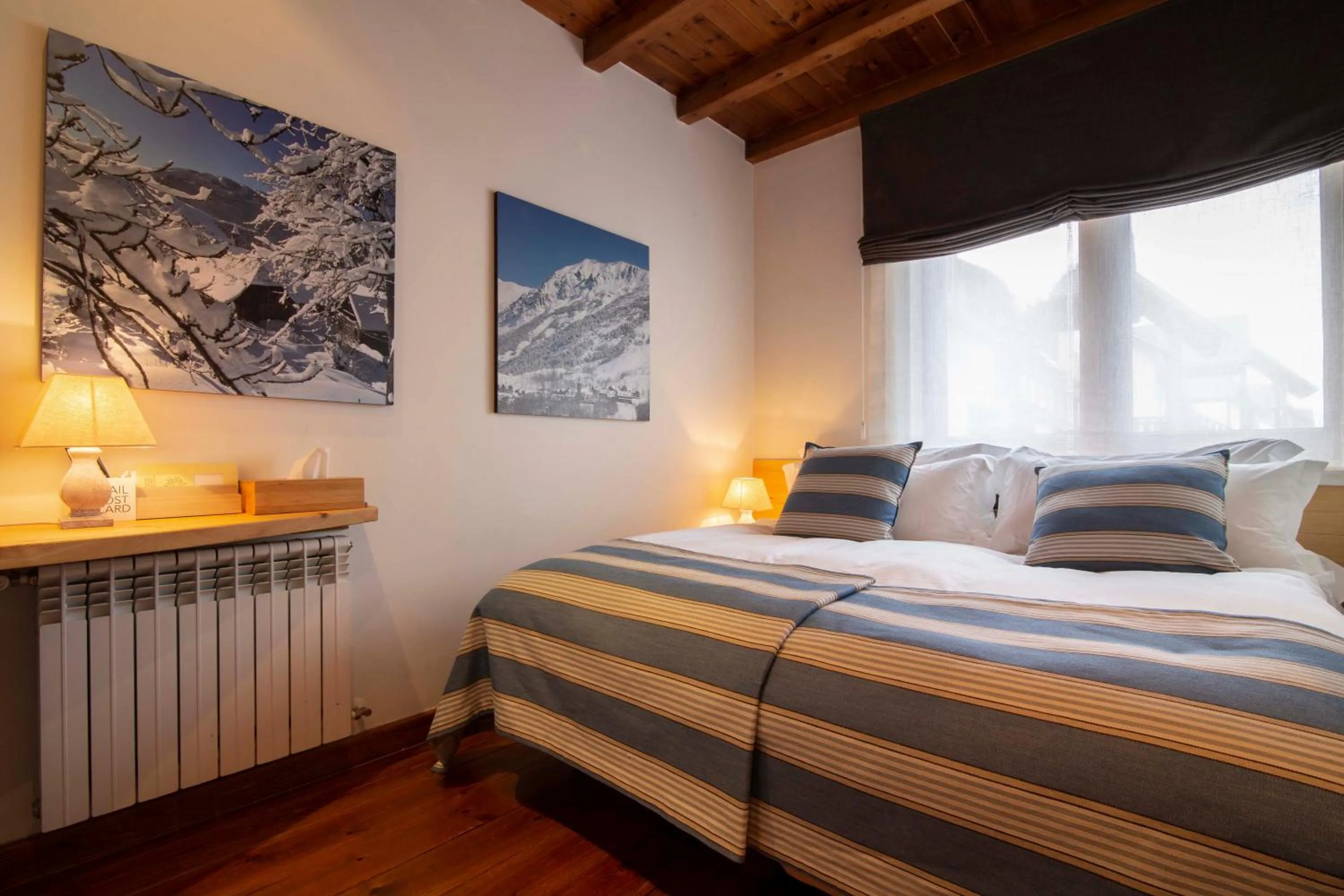 Bed in Eira Ski Lodge