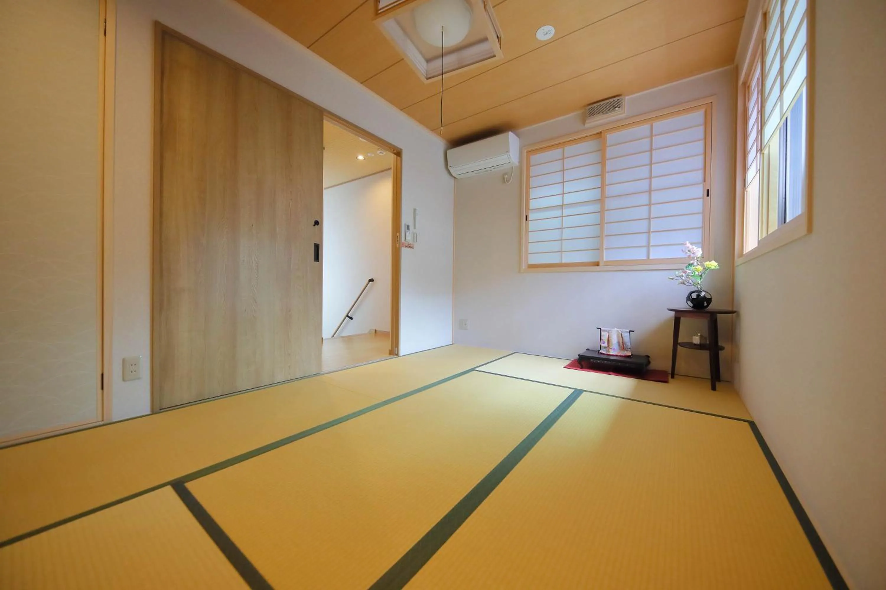 Bed in Kyo Machiya Ryokan Yuan