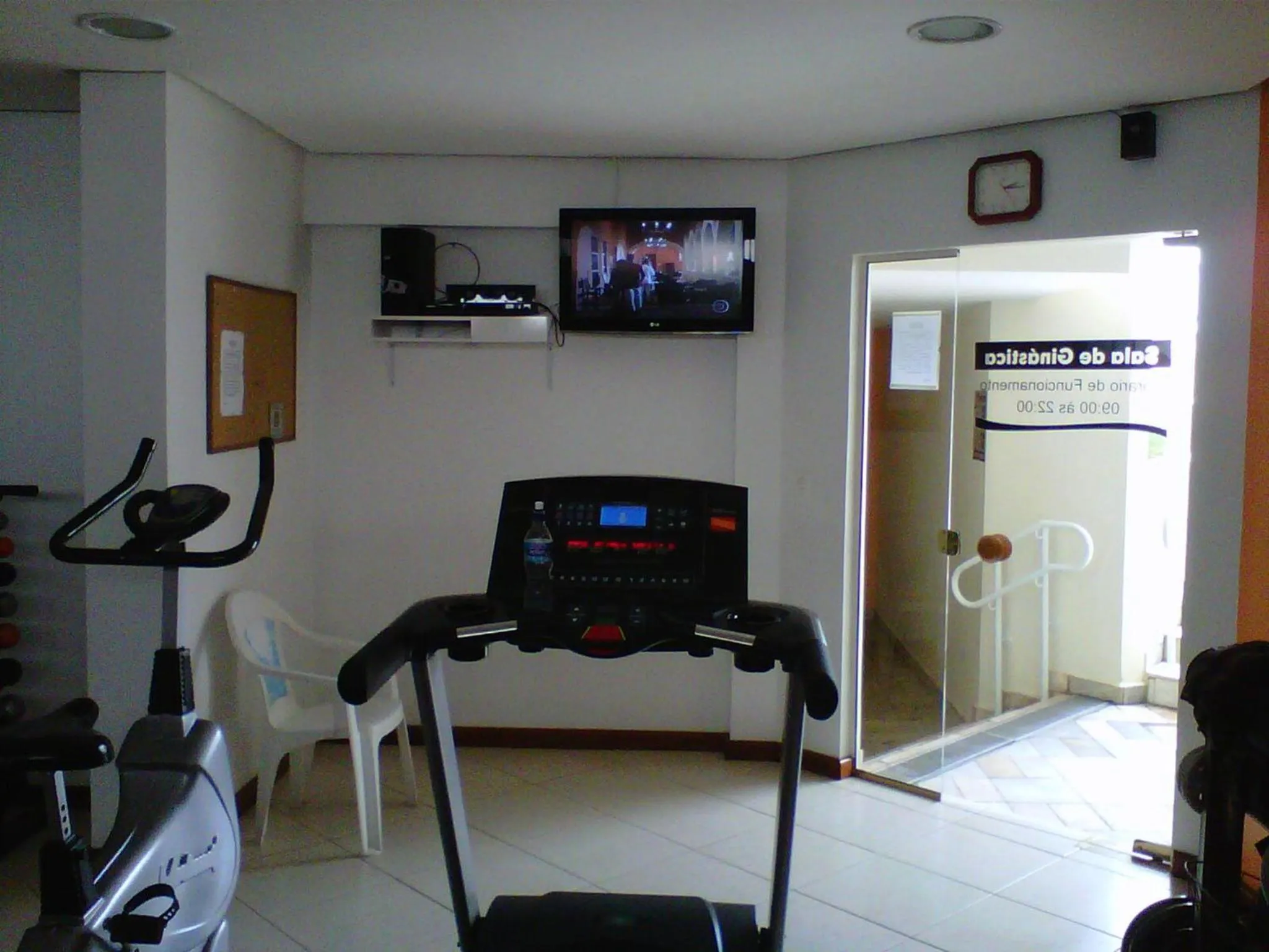 Fitness centre/facilities in Residence Plaza Flat