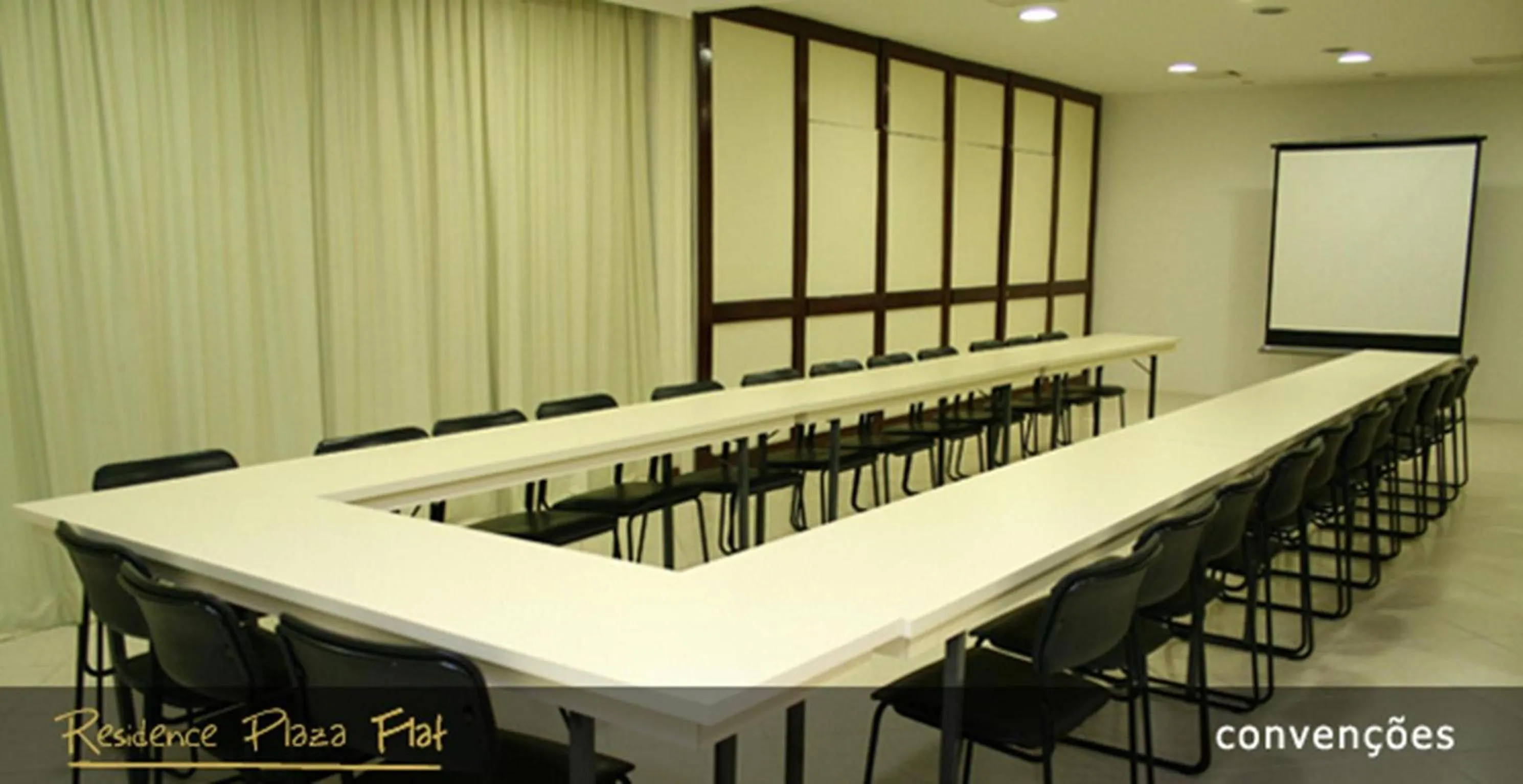 Business facilities in Residence Plaza Flat