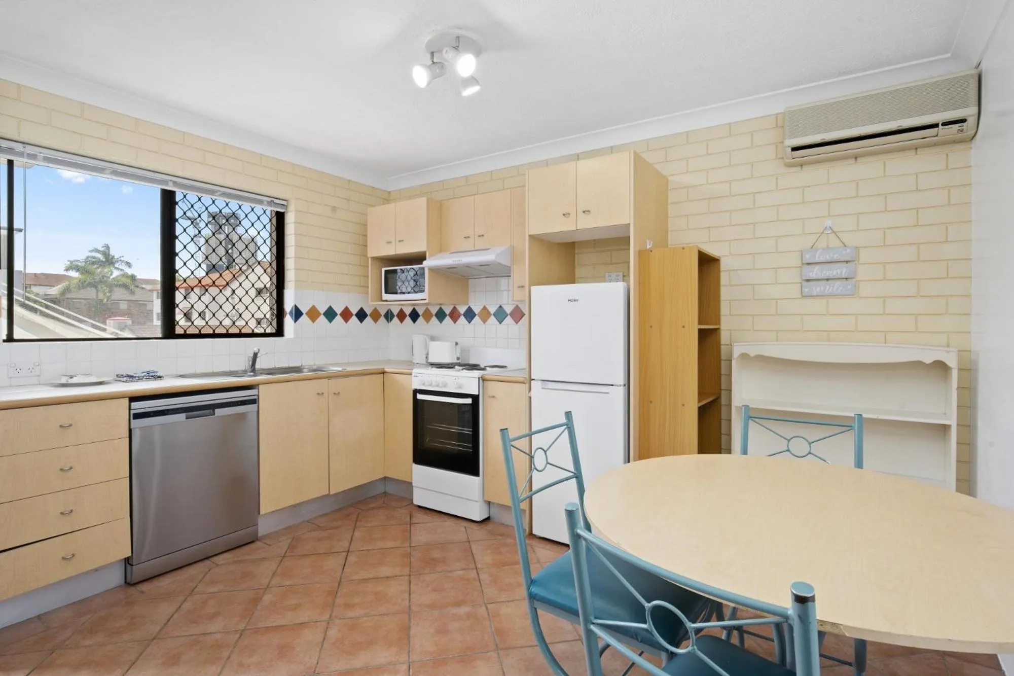Dining area in Harbour Side Resort