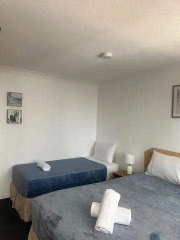 Bed in Harbour Side Resort