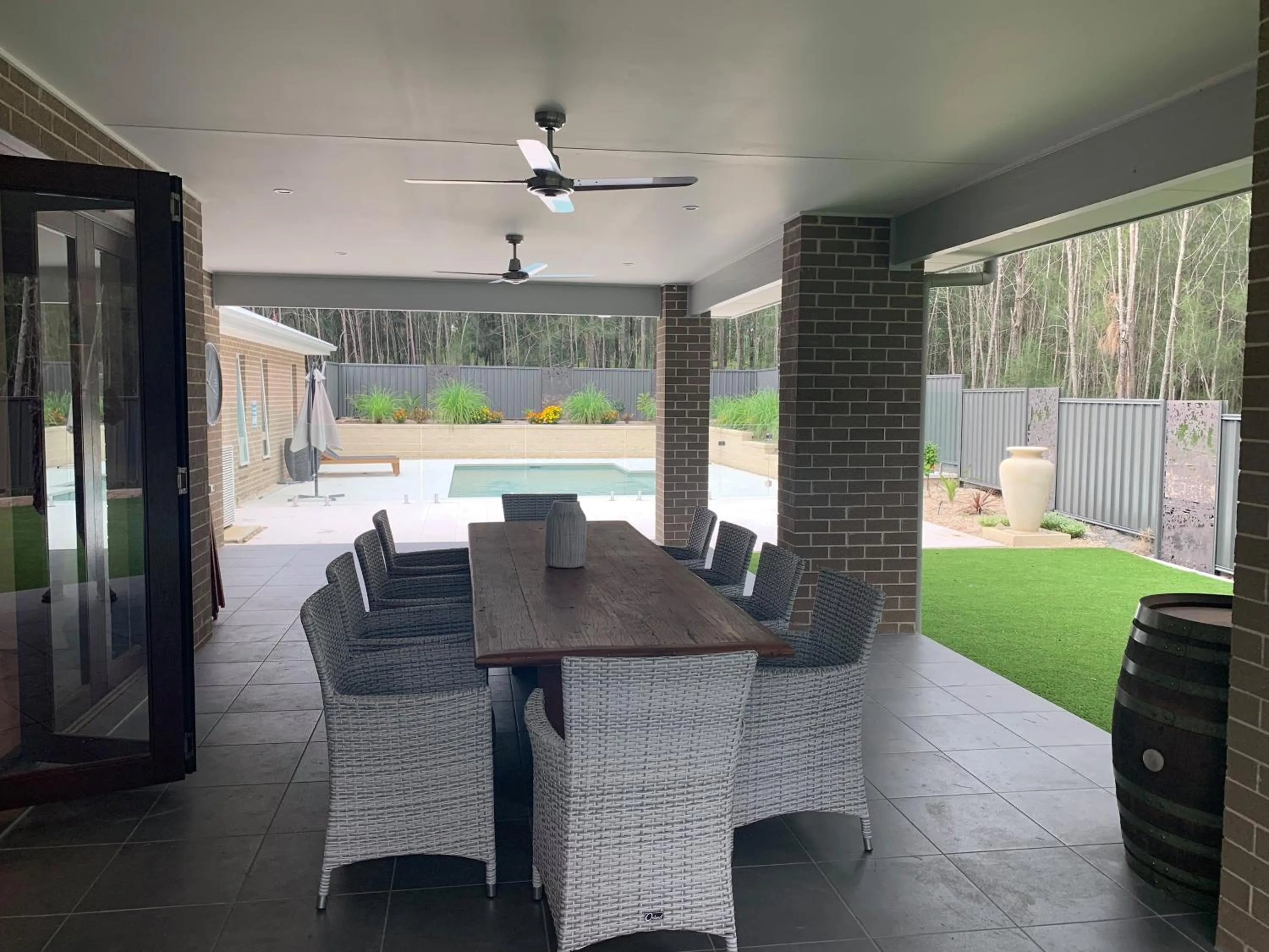 Swimming pool in Thistle Hill Guesthouse - walk to many wineries and restaurants