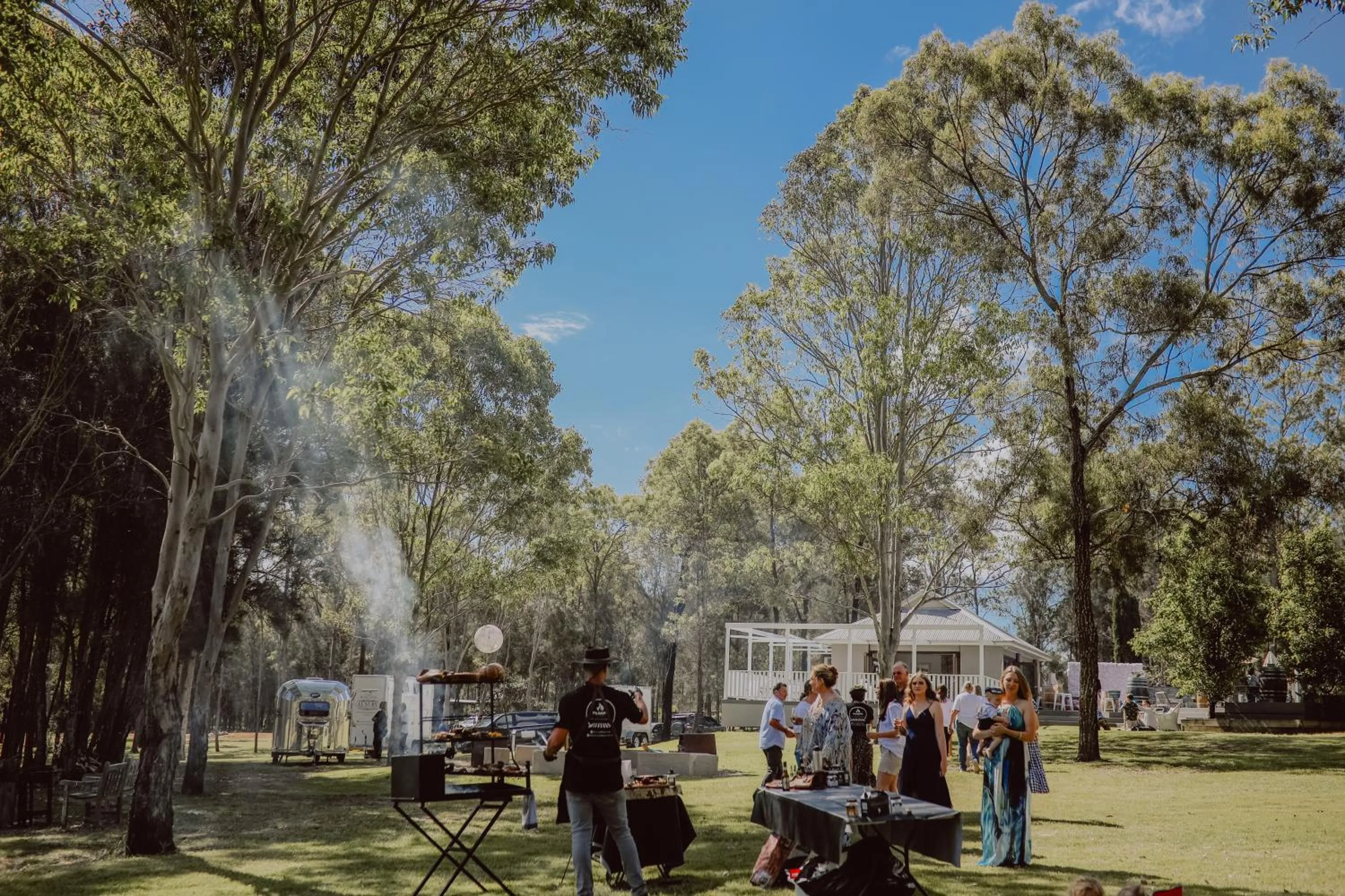 Thistle Hill Guesthouse - walk to many wineries and restaurants