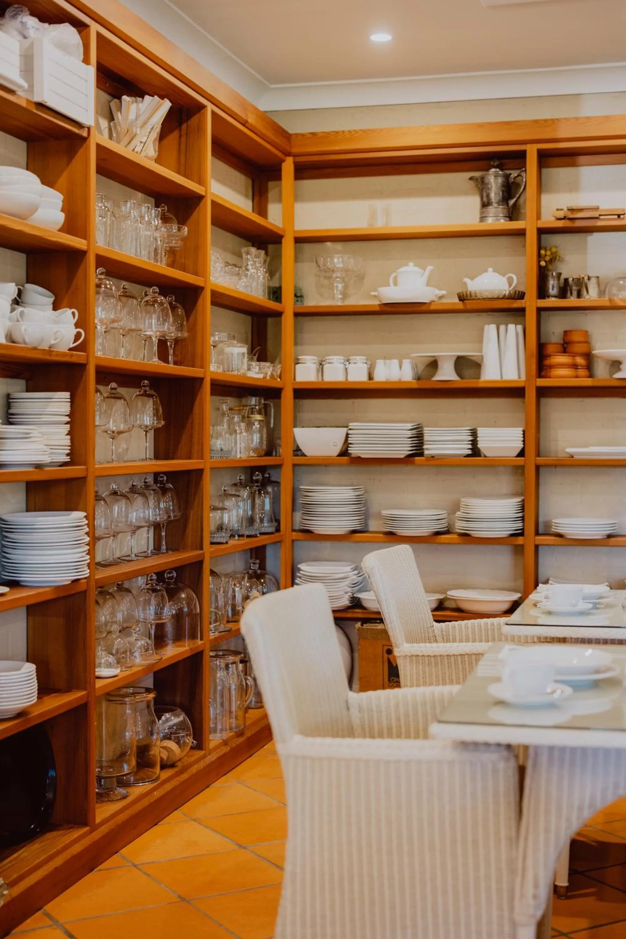 Communal kitchen in Thistle Hill Guesthouse - walk to many wineries and restaurants