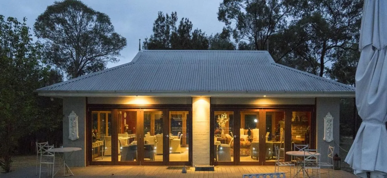 Night in Thistle Hill Guesthouse - walk to many wineries and restaurants