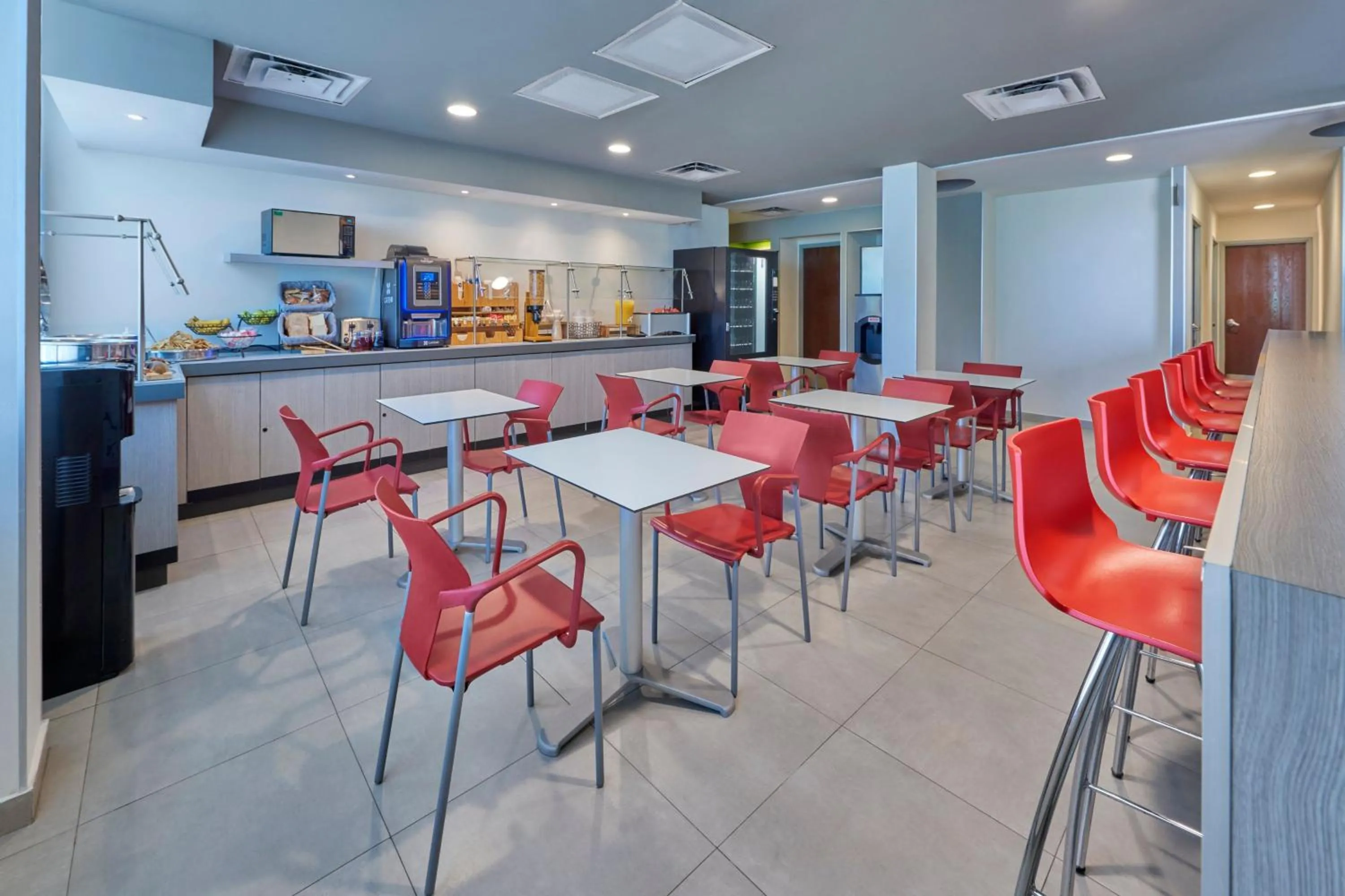 Breakfast in City Express Junior by Marriott Cancun