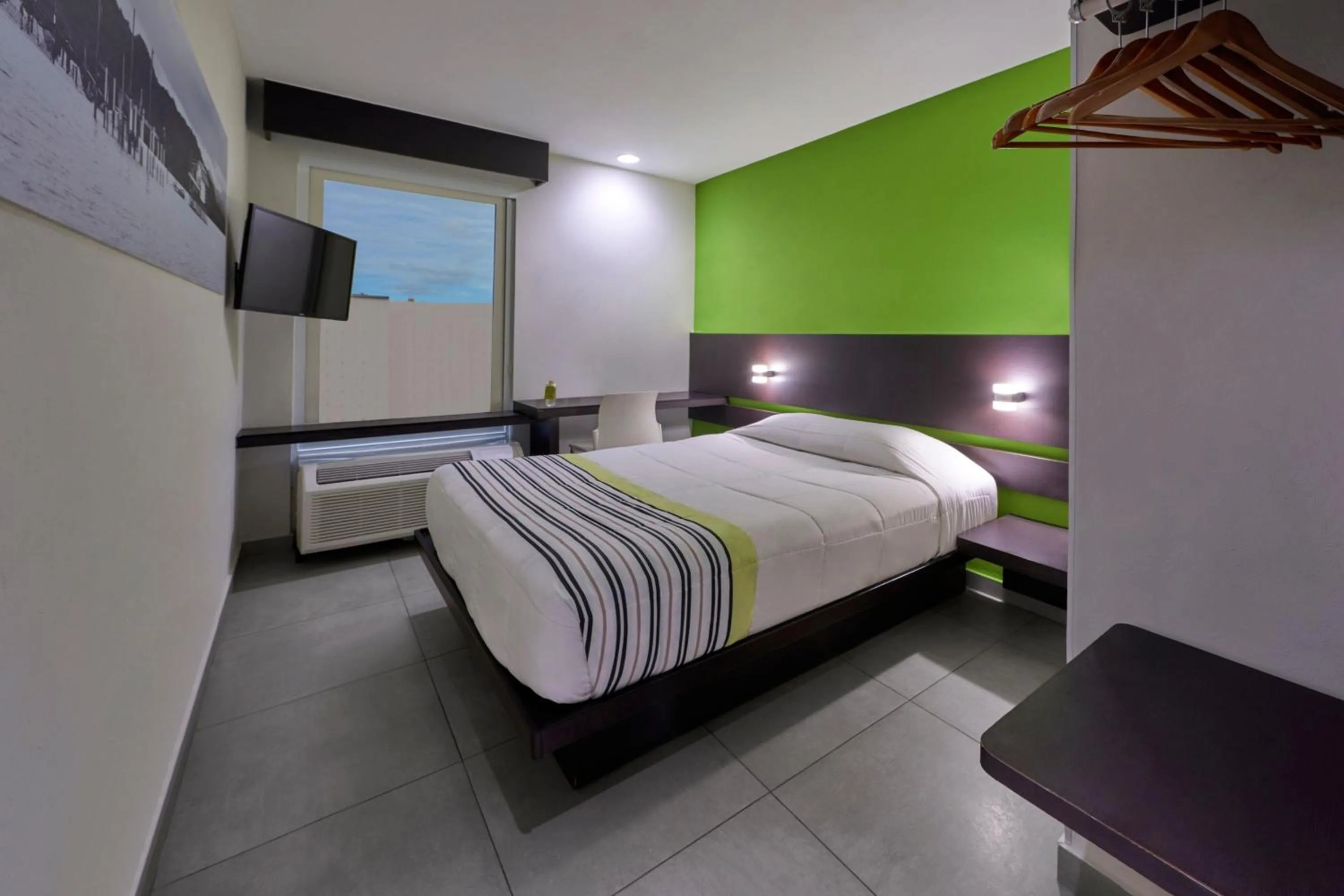 Bedroom, Bed in City Express Junior by Marriott Cancun
