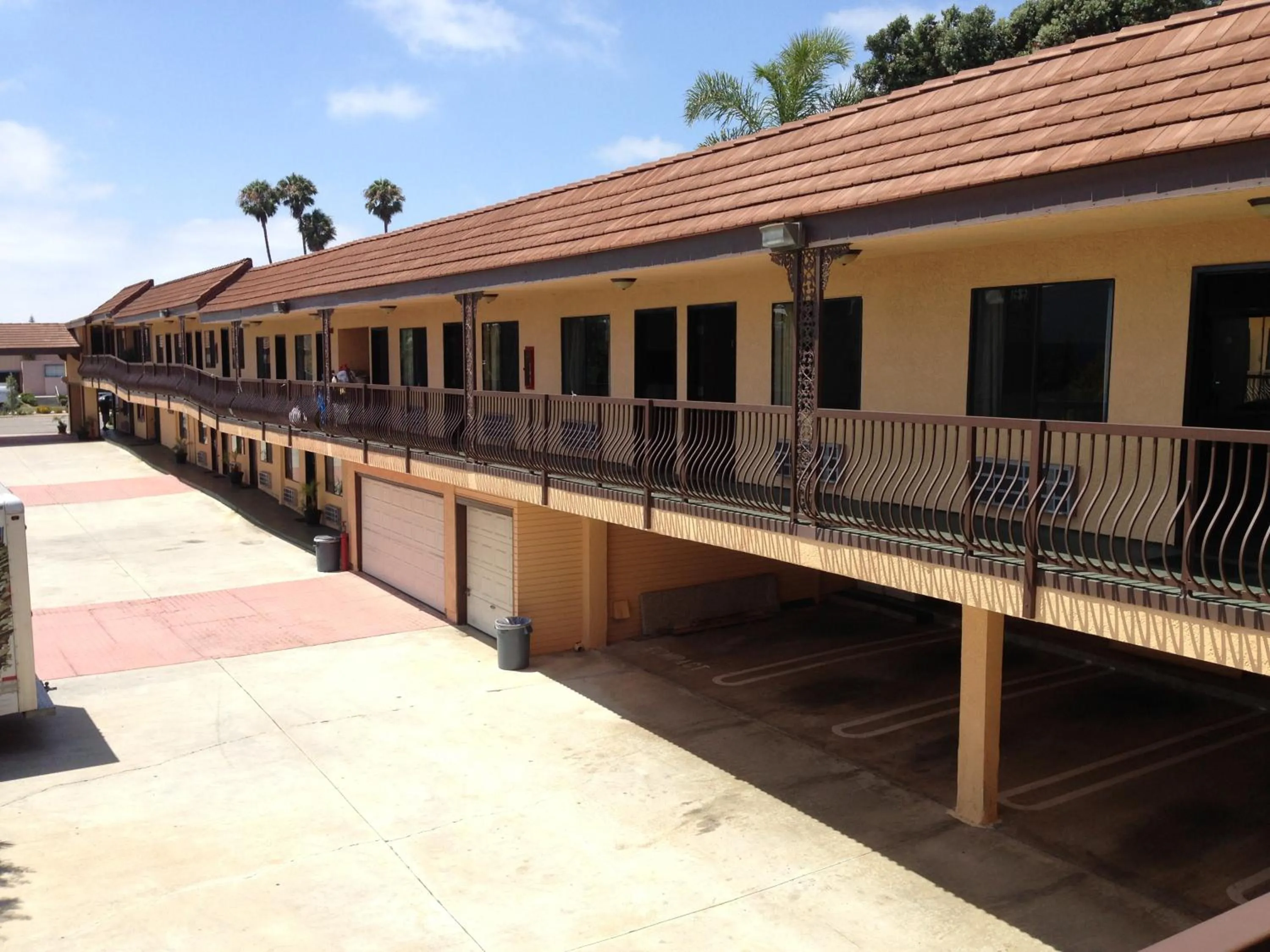 Balcony/Terrace in Del Amo Inn