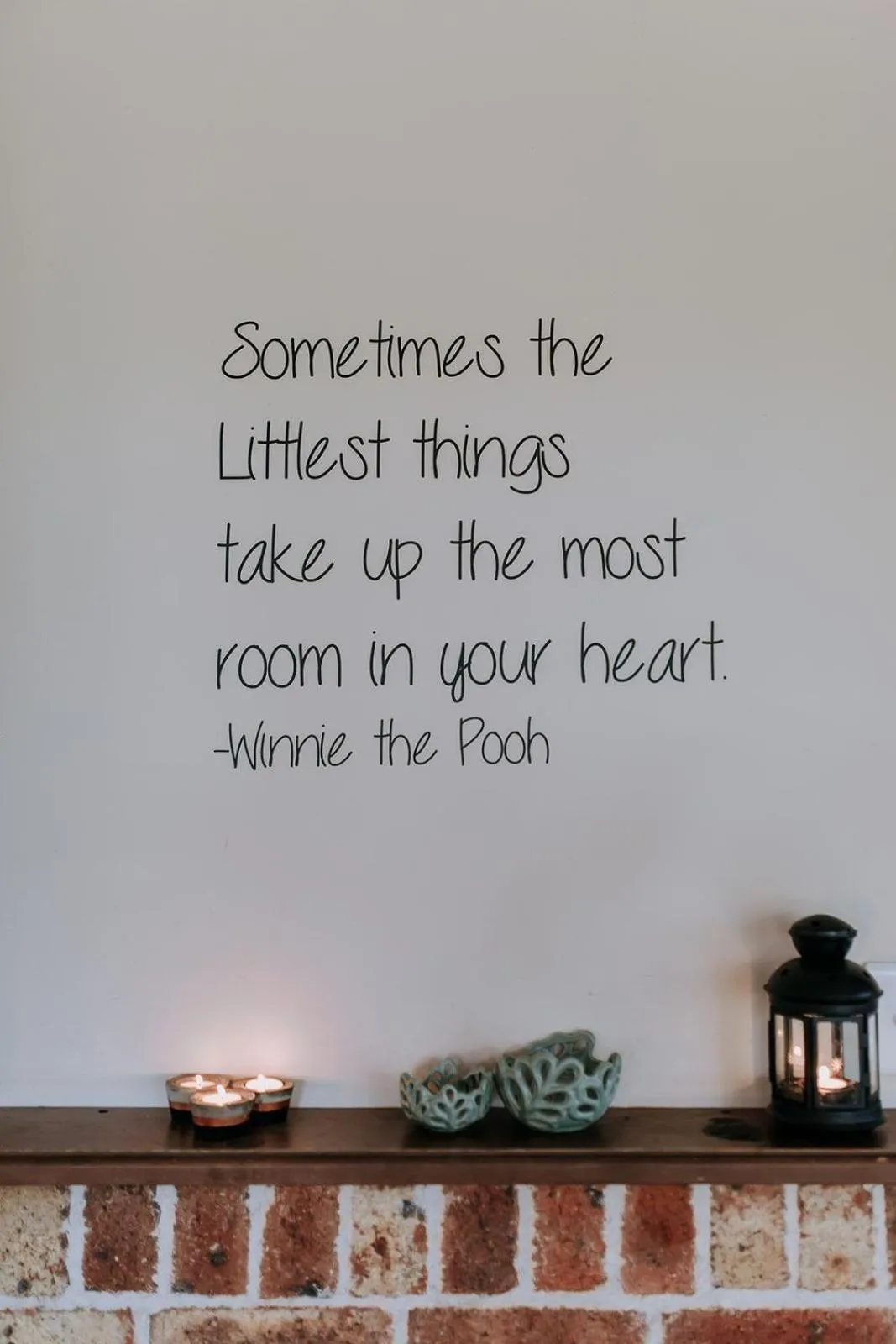 Decorative detail in Federation Gardens & Possums Hideaway