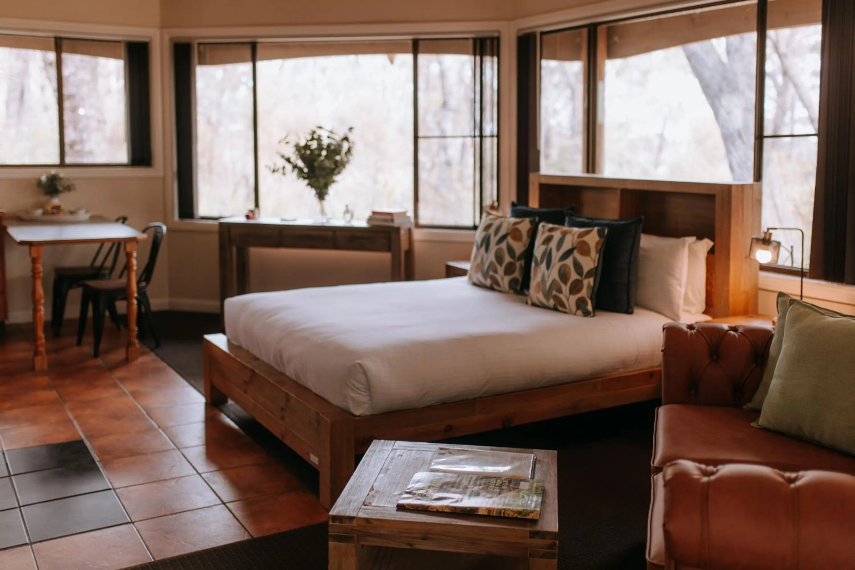 Bed in Federation Gardens & Possums Hideaway