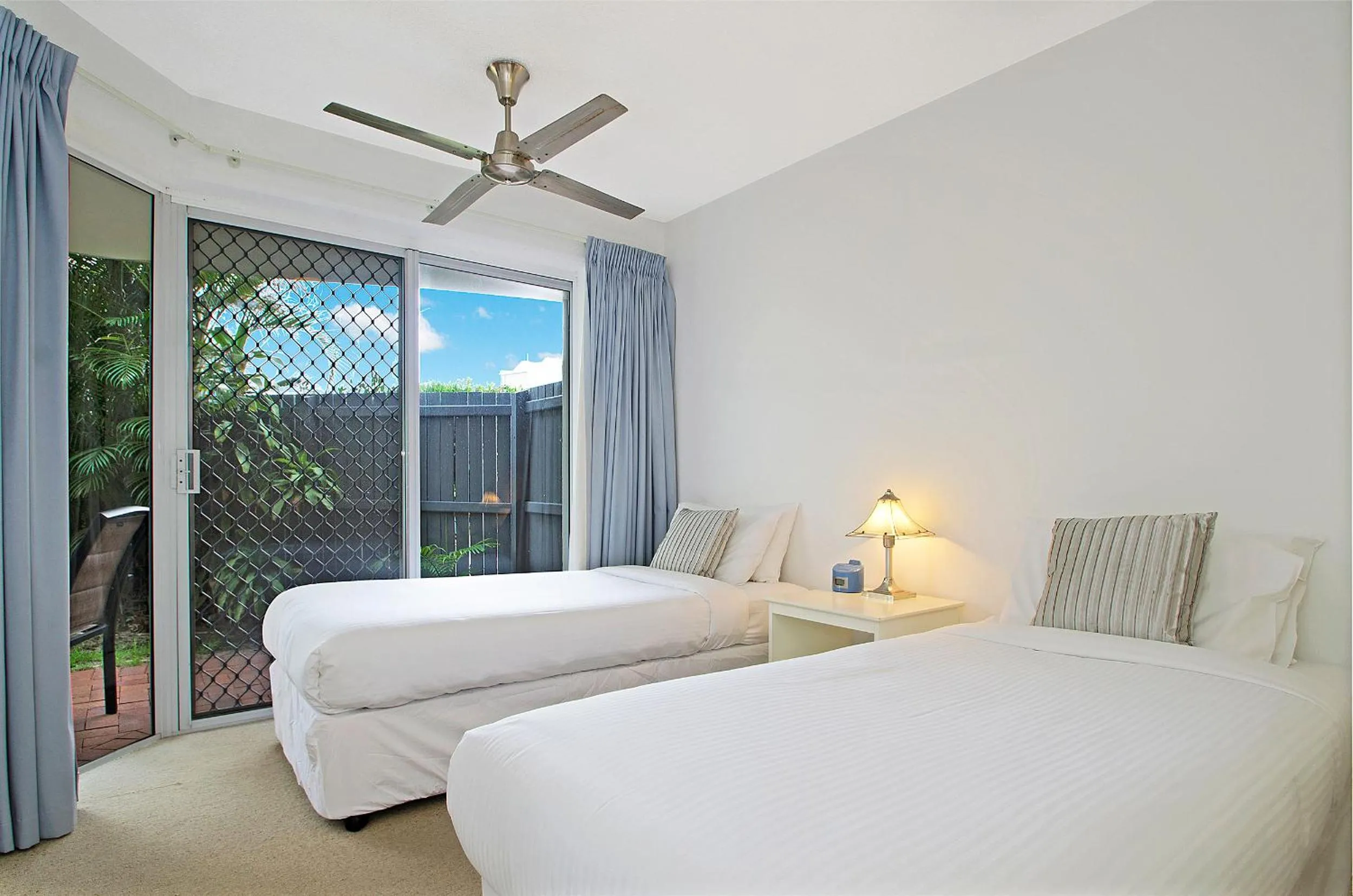 Bedroom, Bed in The Beach Houses Maroochydore