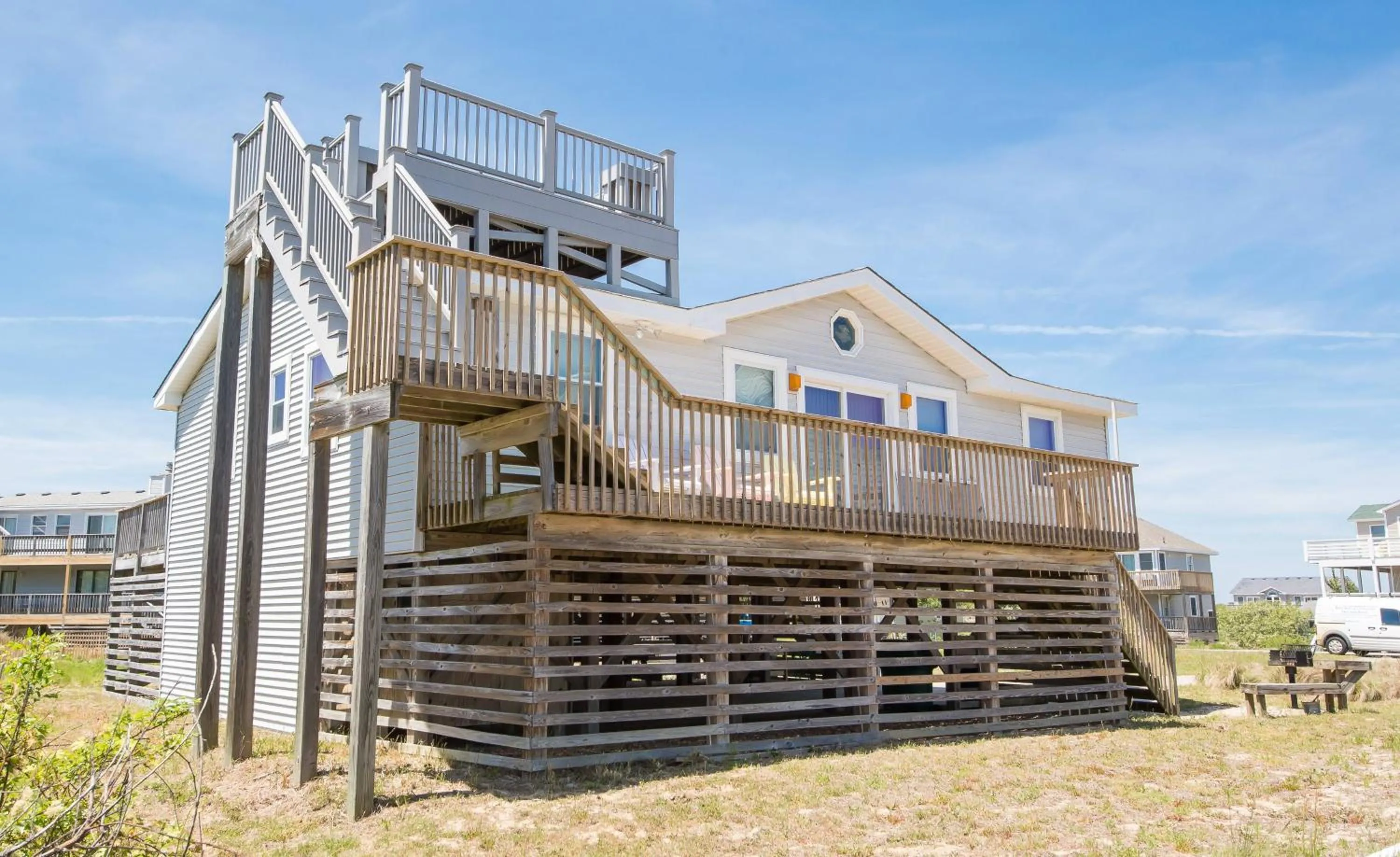 Duck Dazed - Carolina Dunes, Oceanside, Ocean View, 125 Yds to Beach, Hot Tub, Pets OK