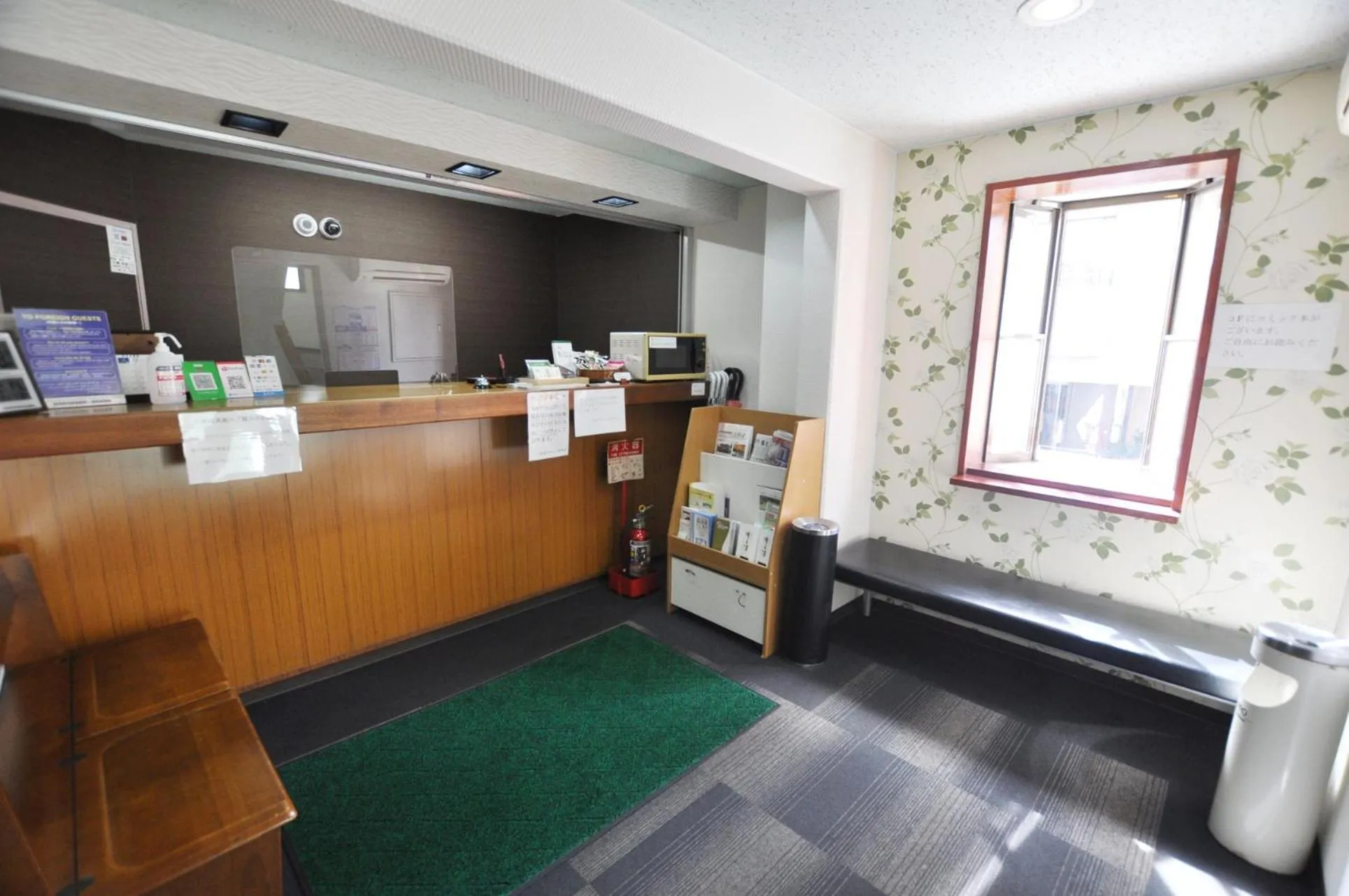 Area and facilities in Futsukaichi Green Hotel