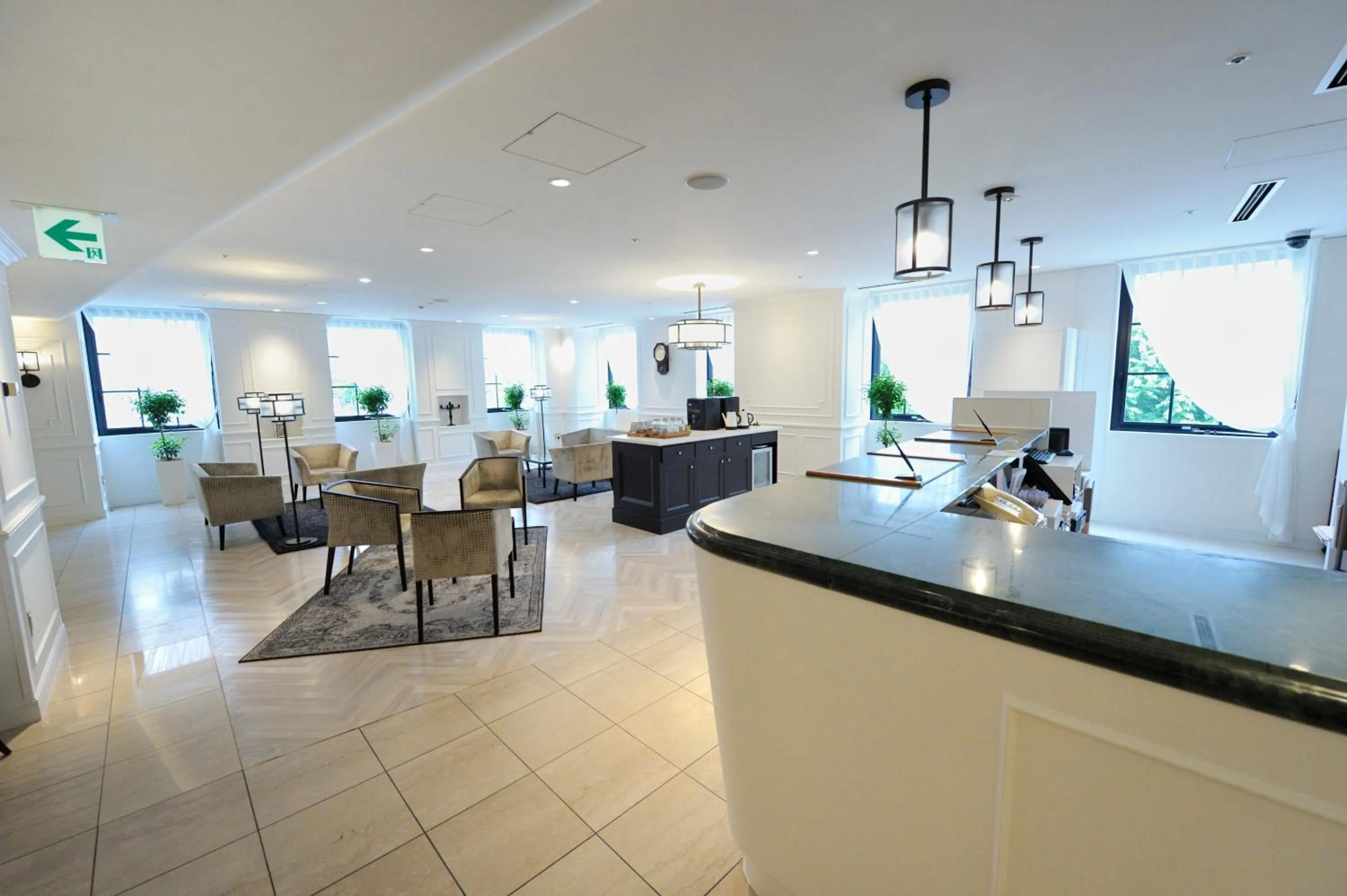 Lobby or reception in Court Hotel Shin-Yokohama