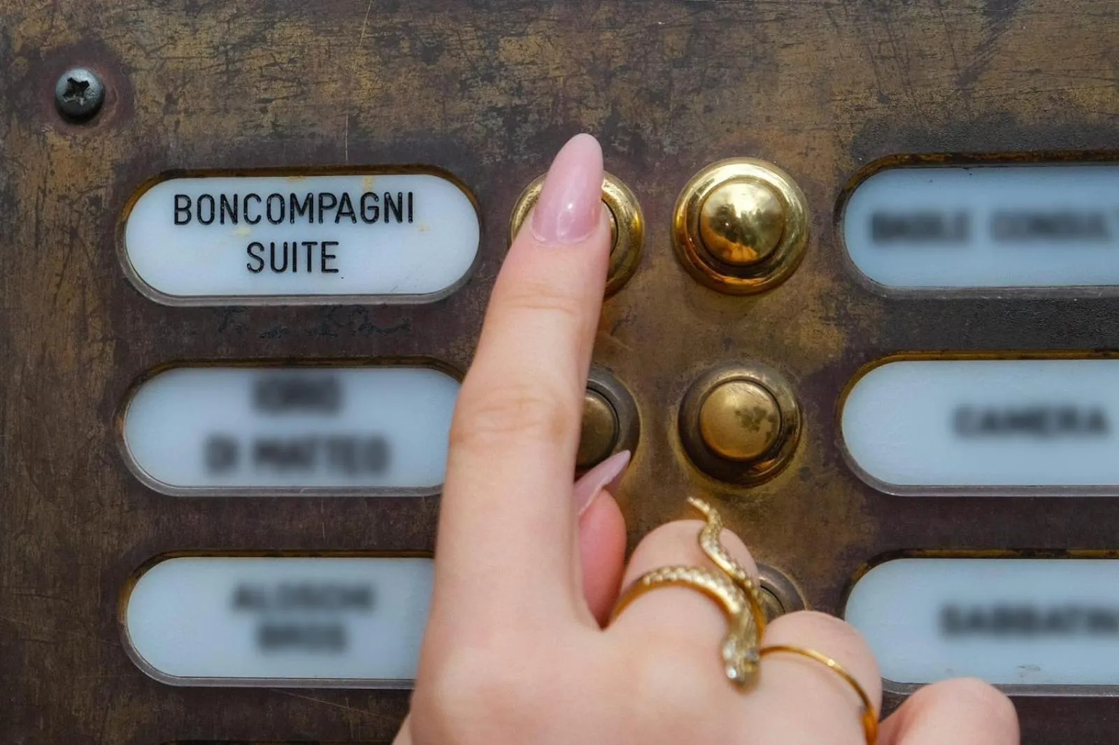 Property building in Affittacamere Boncompagni Suite