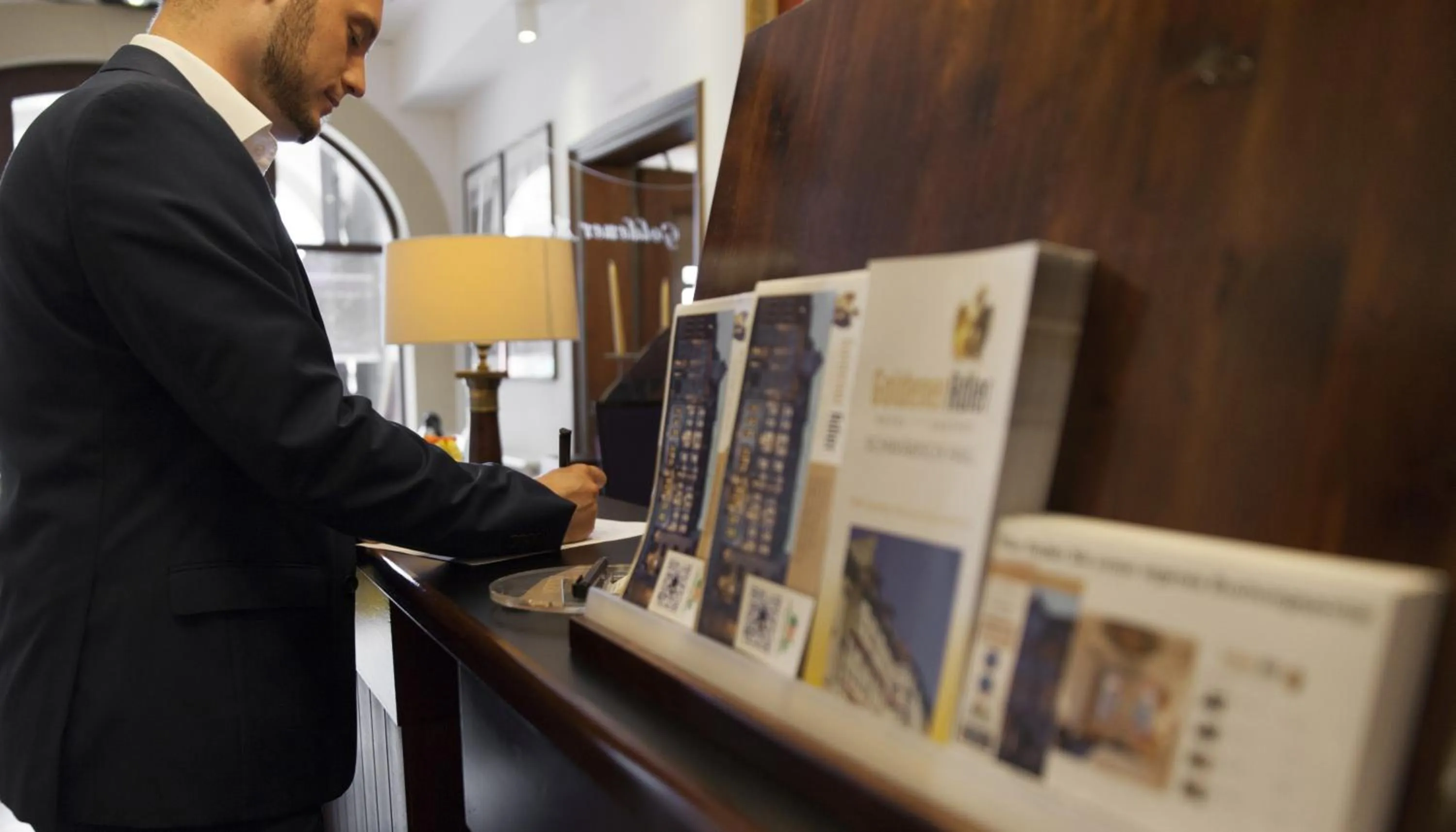 Lobby or reception in Stadt-gut-Hotel Gasthof Goldener Adler