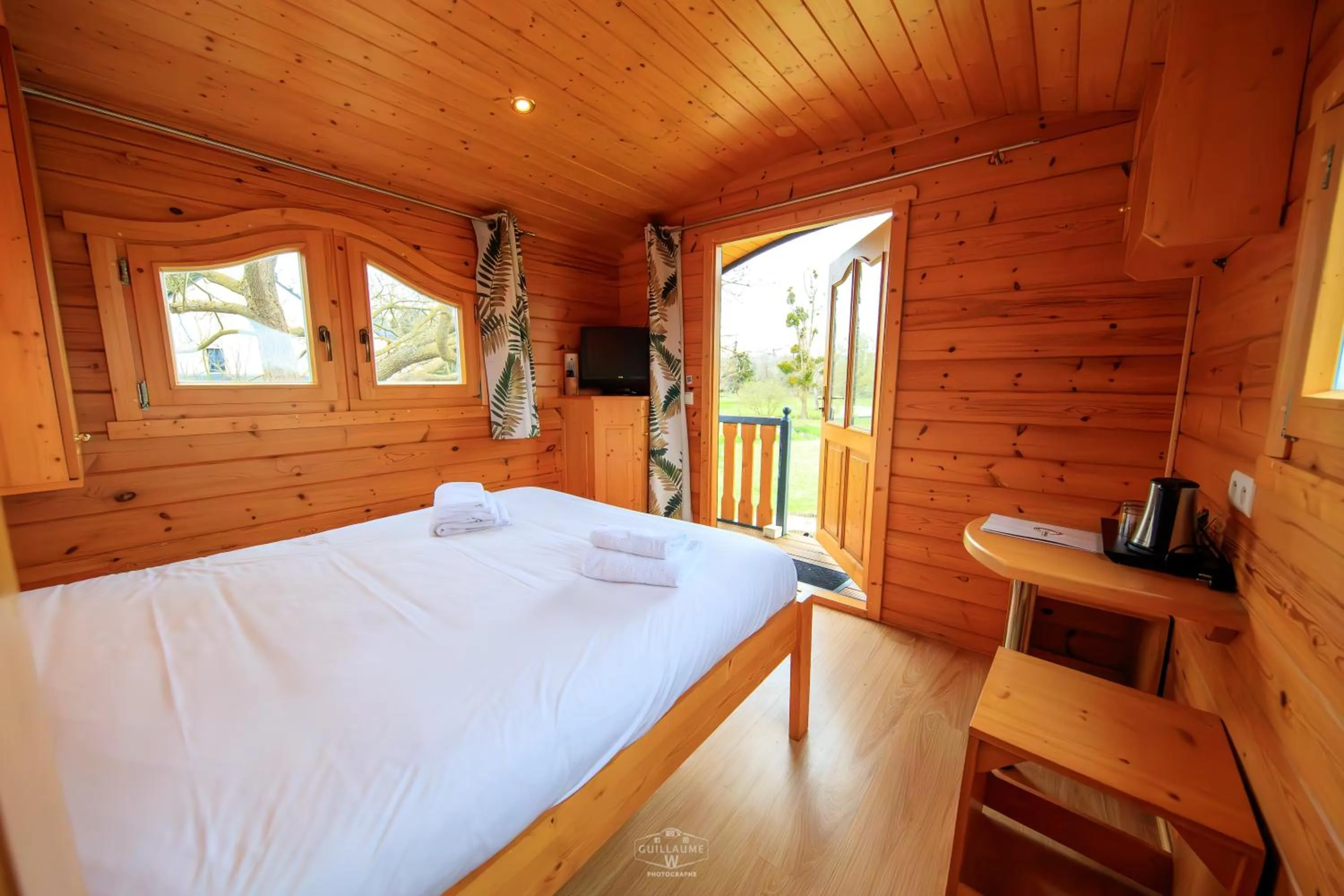 Bed in Domaine de Presle Saumur, The Originals Relais