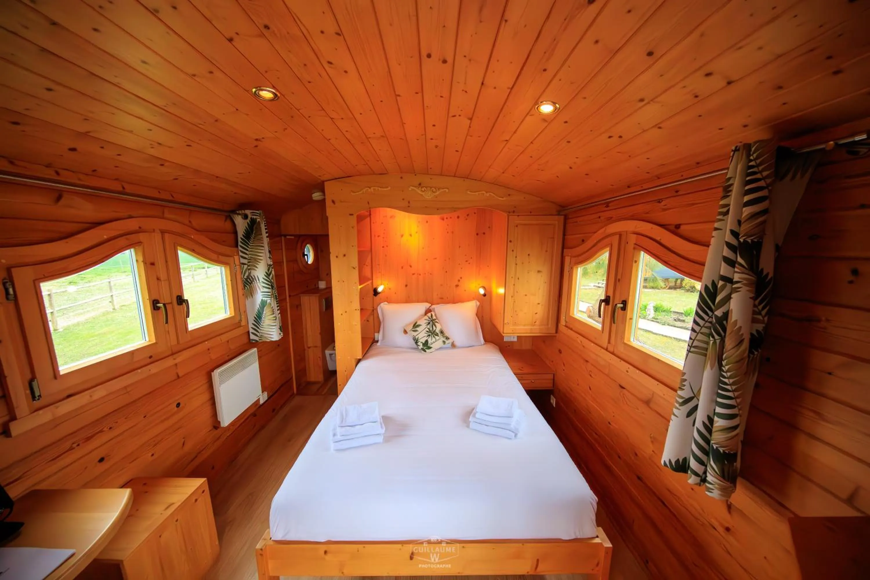 Bed in Domaine de Presle Saumur, The Originals Relais