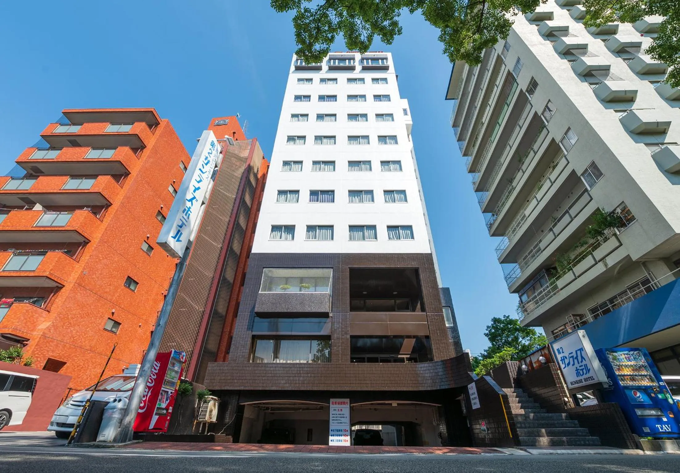 Facade/entrance, Property Building in Dai-ni Sunrise Hotel