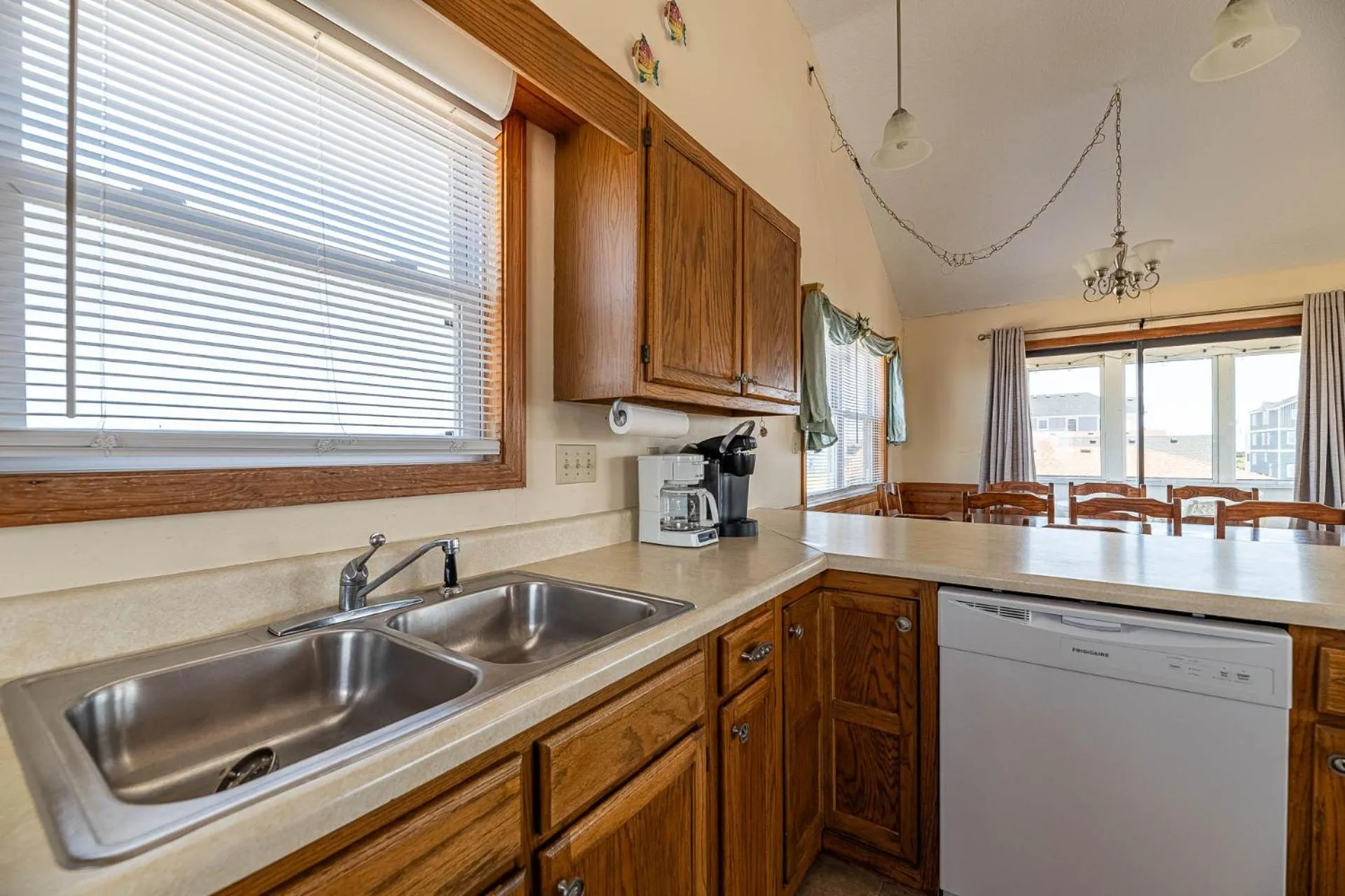 Byrd's Nest - KDH MP 6, Ocean Views, 200 Yards to the Beach