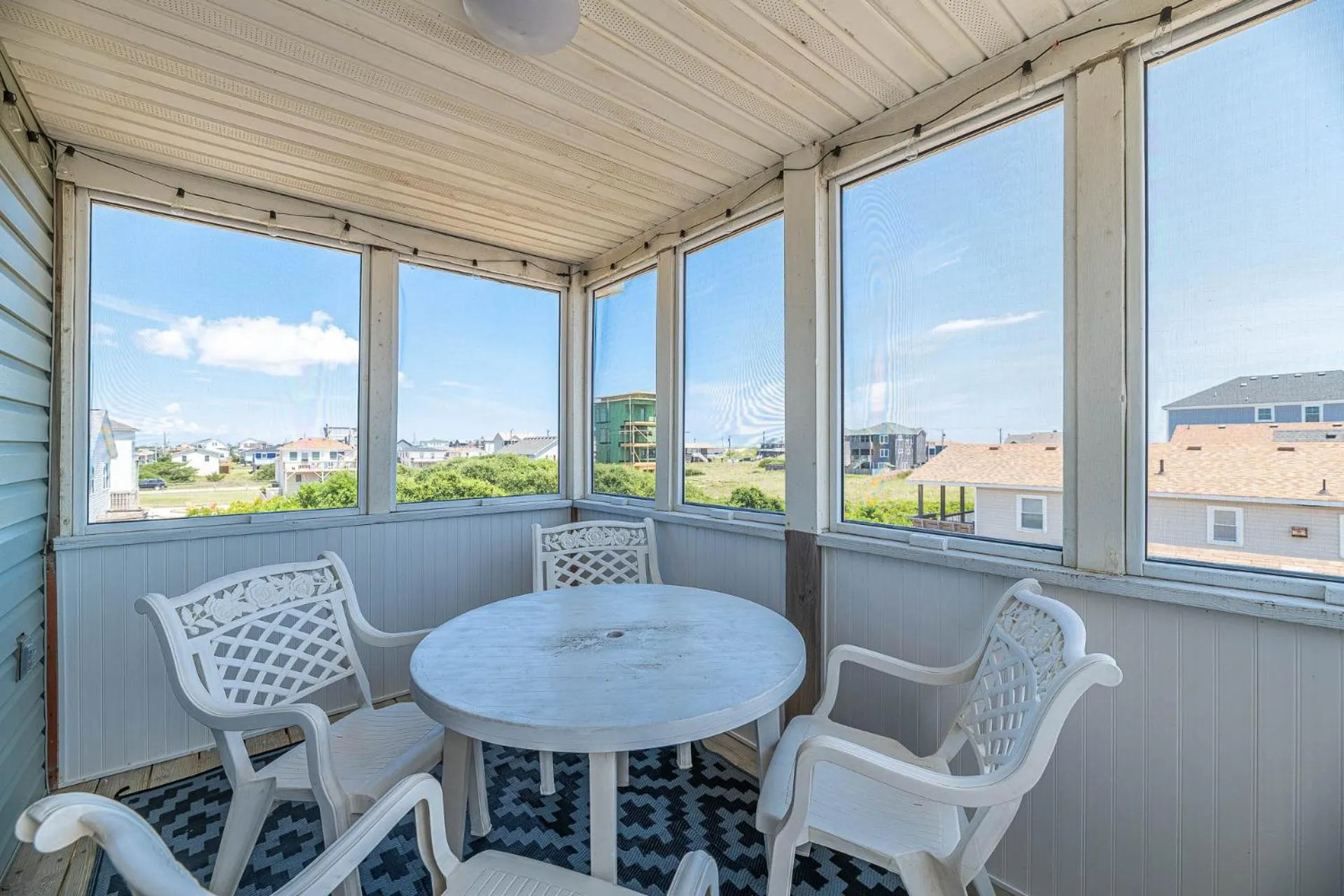 Byrd's Nest - KDH MP 6, Ocean Views, 200 Yards to the Beach