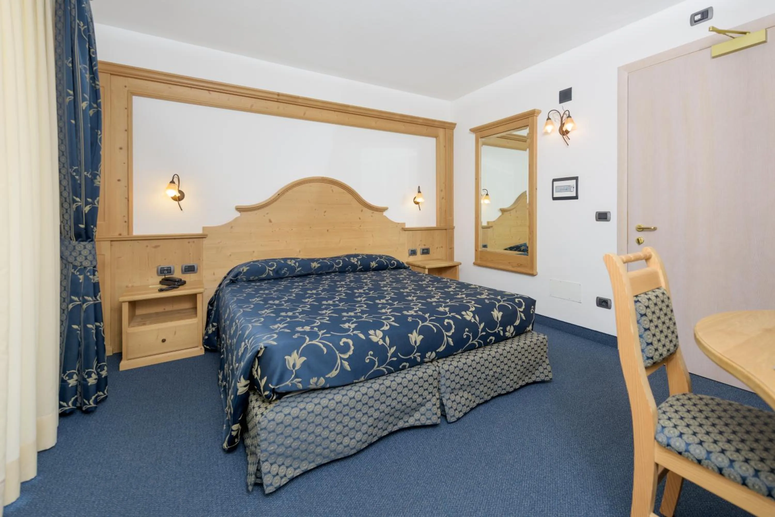 Bed in Family Hotel Andes - Only for Family