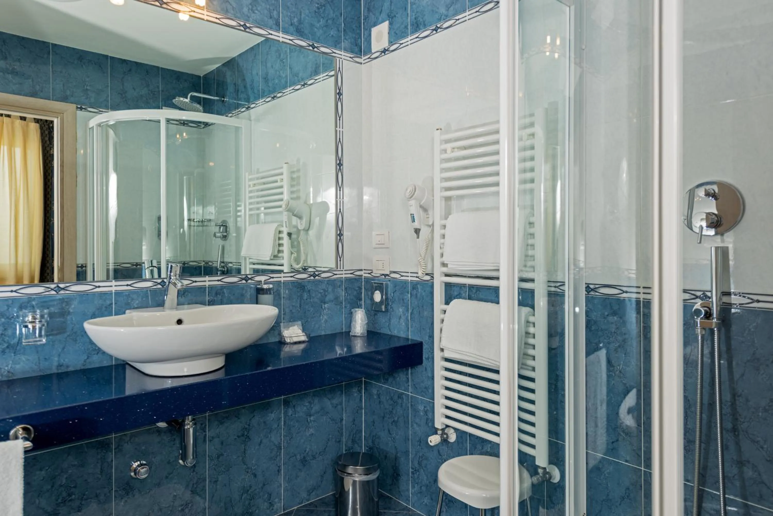 Shower in Family Hotel Andes - Only for Family