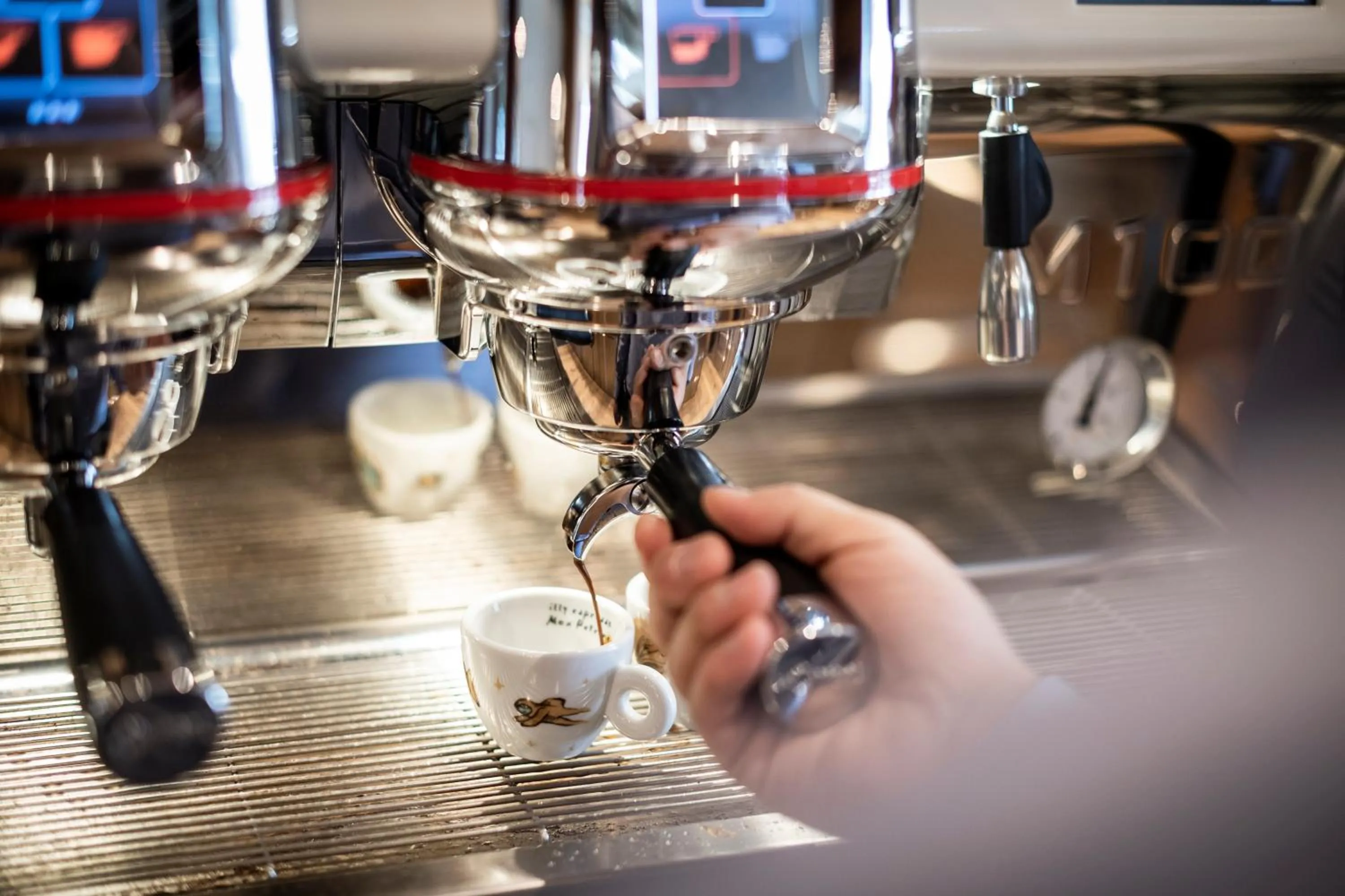 Restaurant/places to eat in Hotel Simpaty