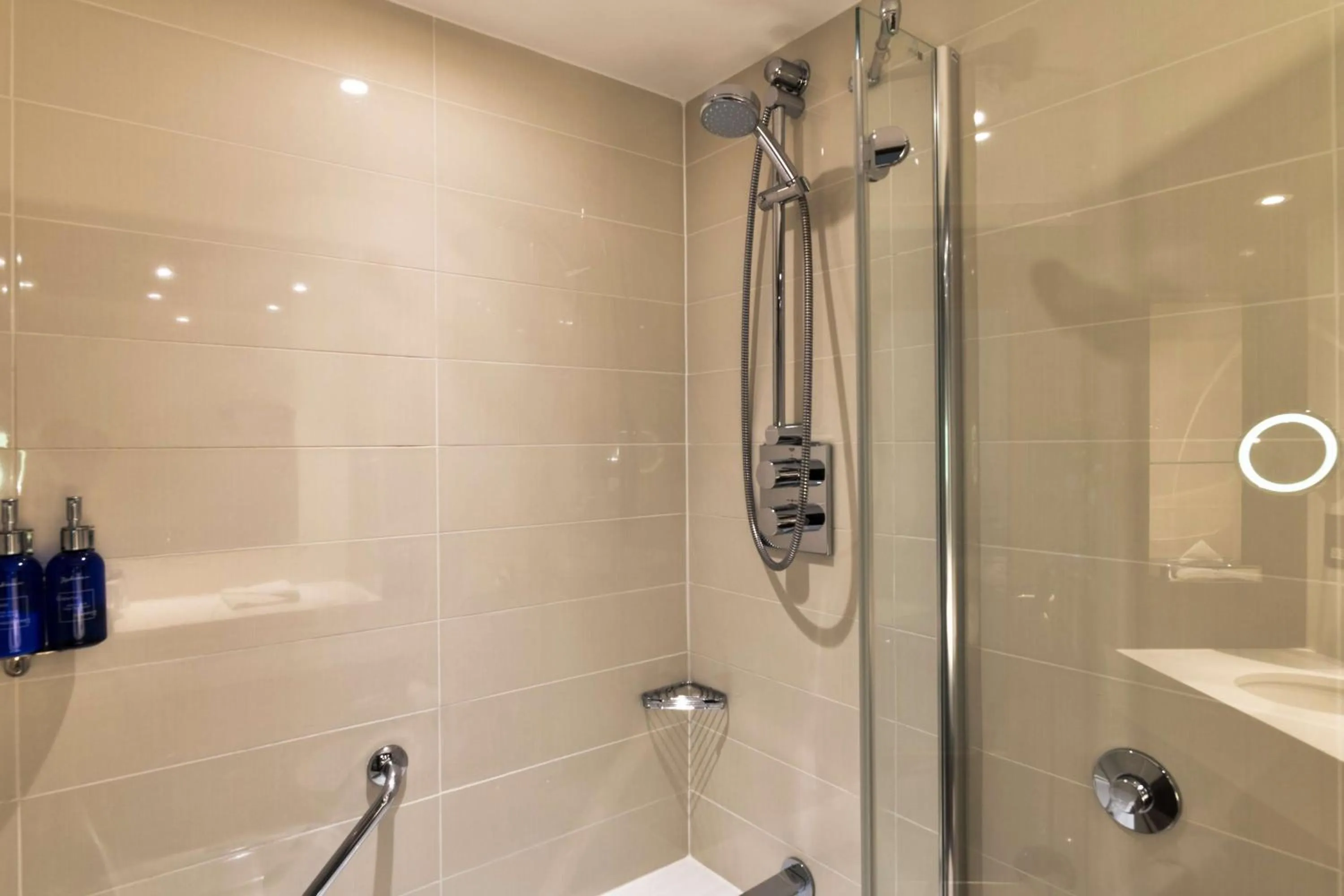 Toilet in Radisson Blu Hotel, Edinburgh City Centre