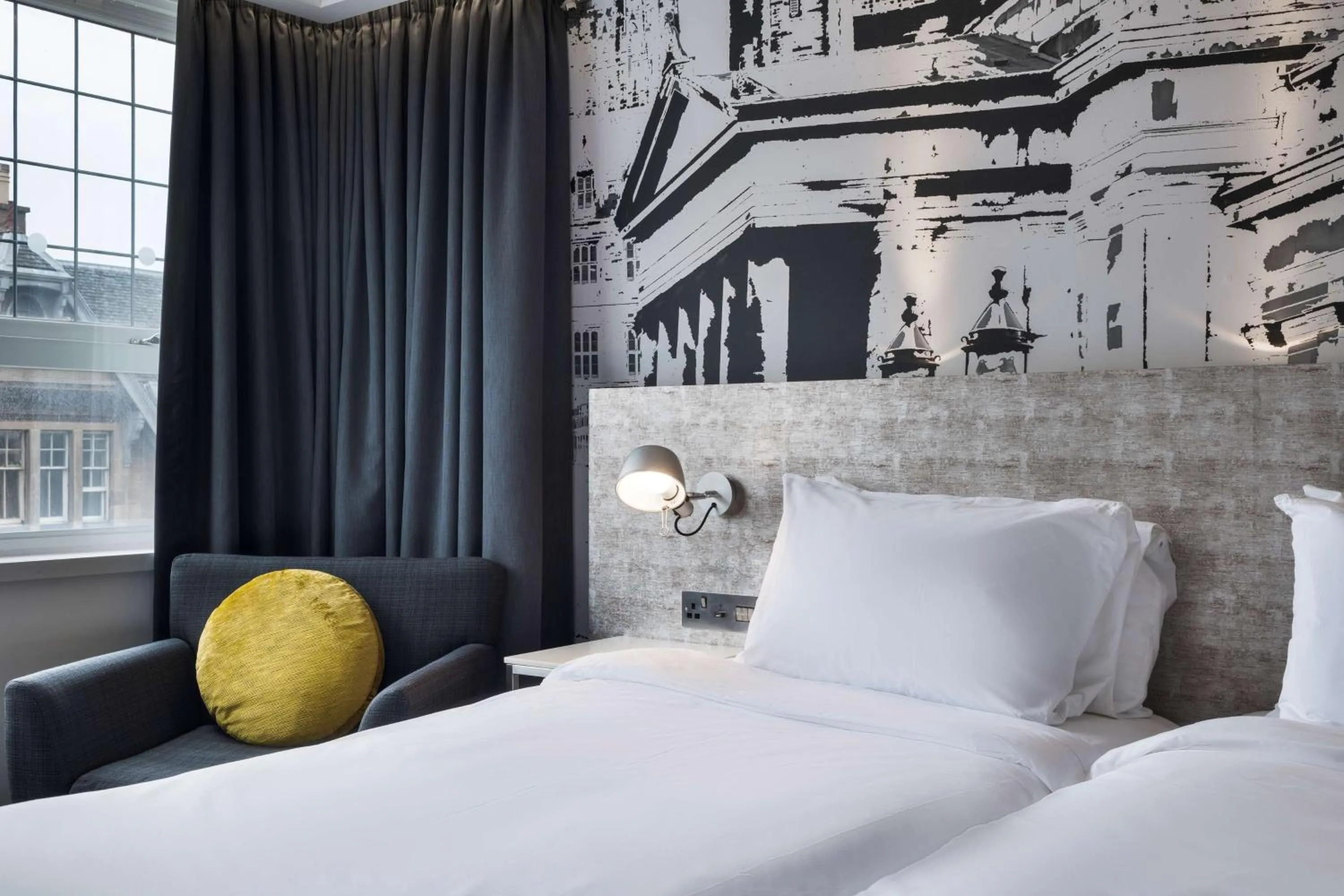 Bedroom, Bed in Radisson Blu Hotel, Edinburgh City Centre