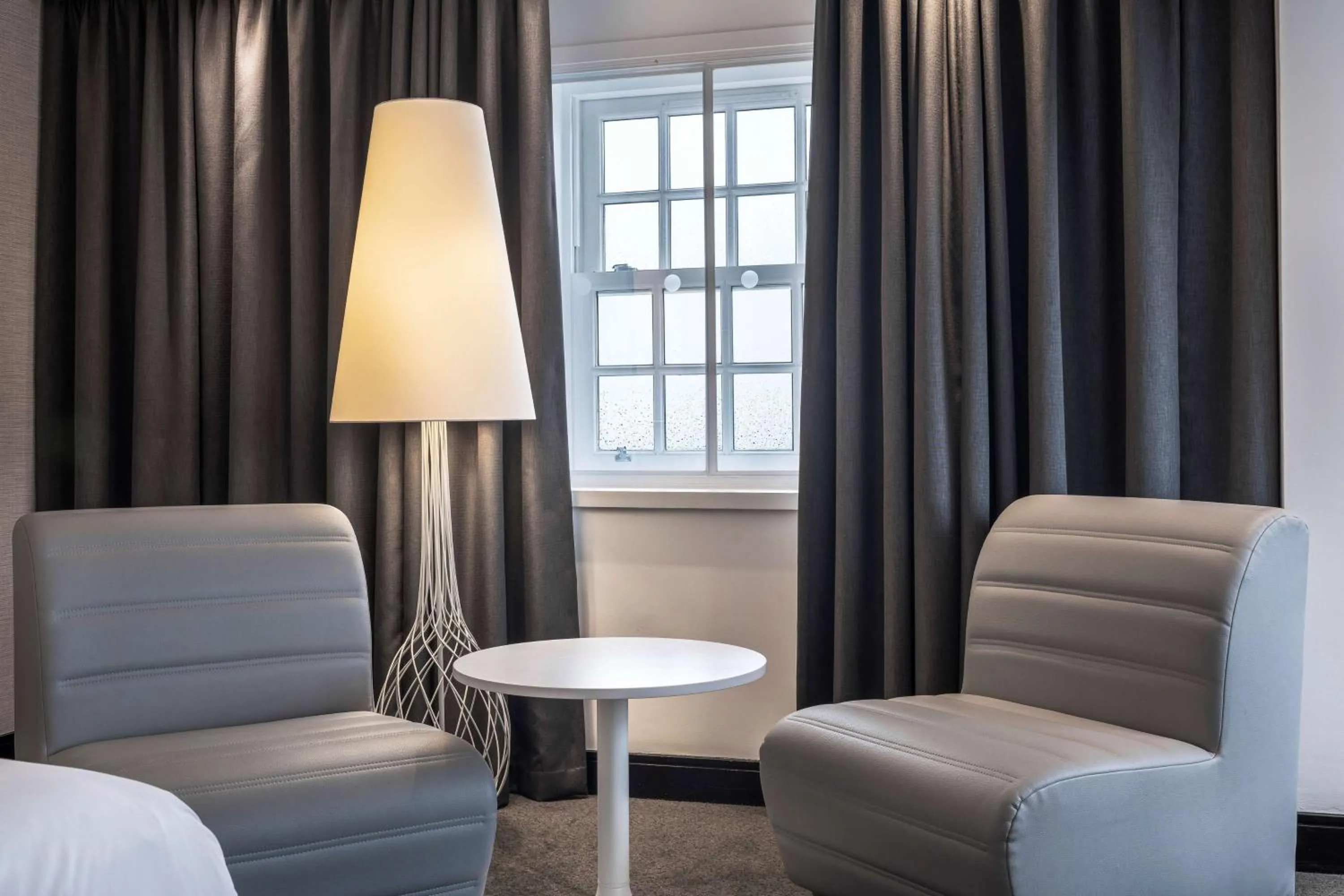 Bedroom in Radisson Blu Hotel, Edinburgh City Centre