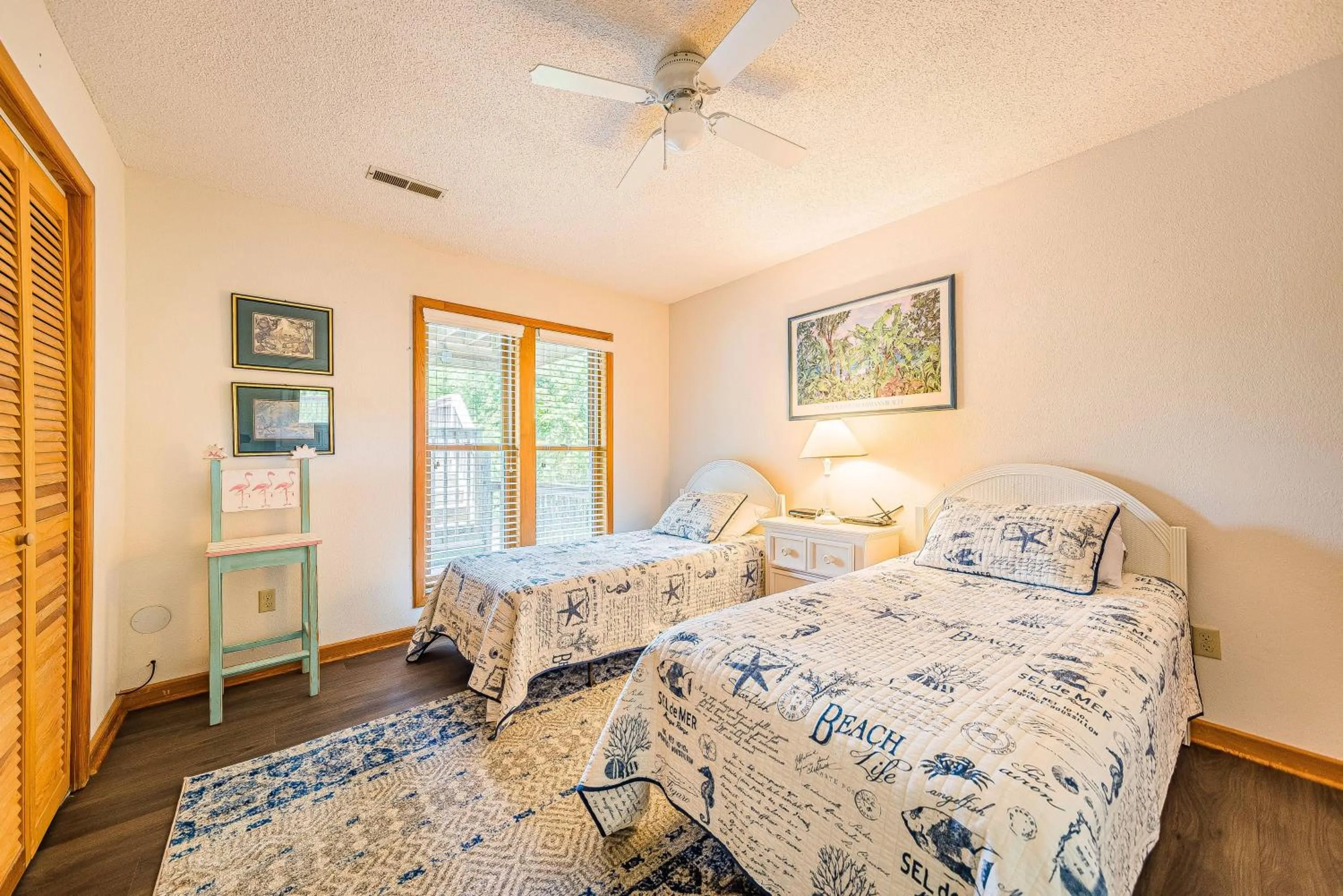 Bed in Just For Fun - Duck, Schooner Ridge, Pool Open 4/15, Pool Heat Option, Hot Tub, Close to Downtown