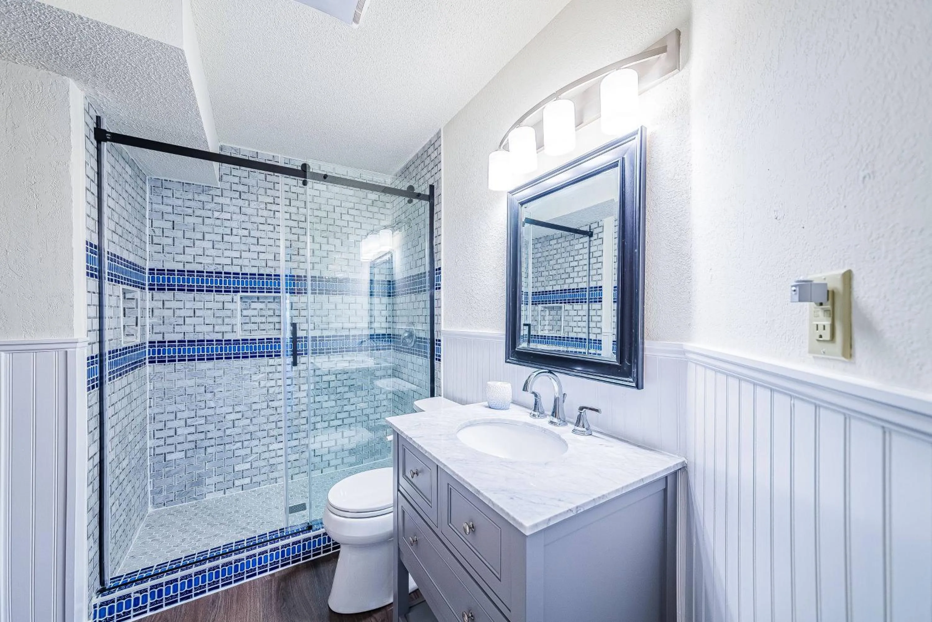 Just For Fun - Duck, Schooner Ridge, Pool Open 4/15, Pool Heat Option, Hot Tub, Close to Downtown