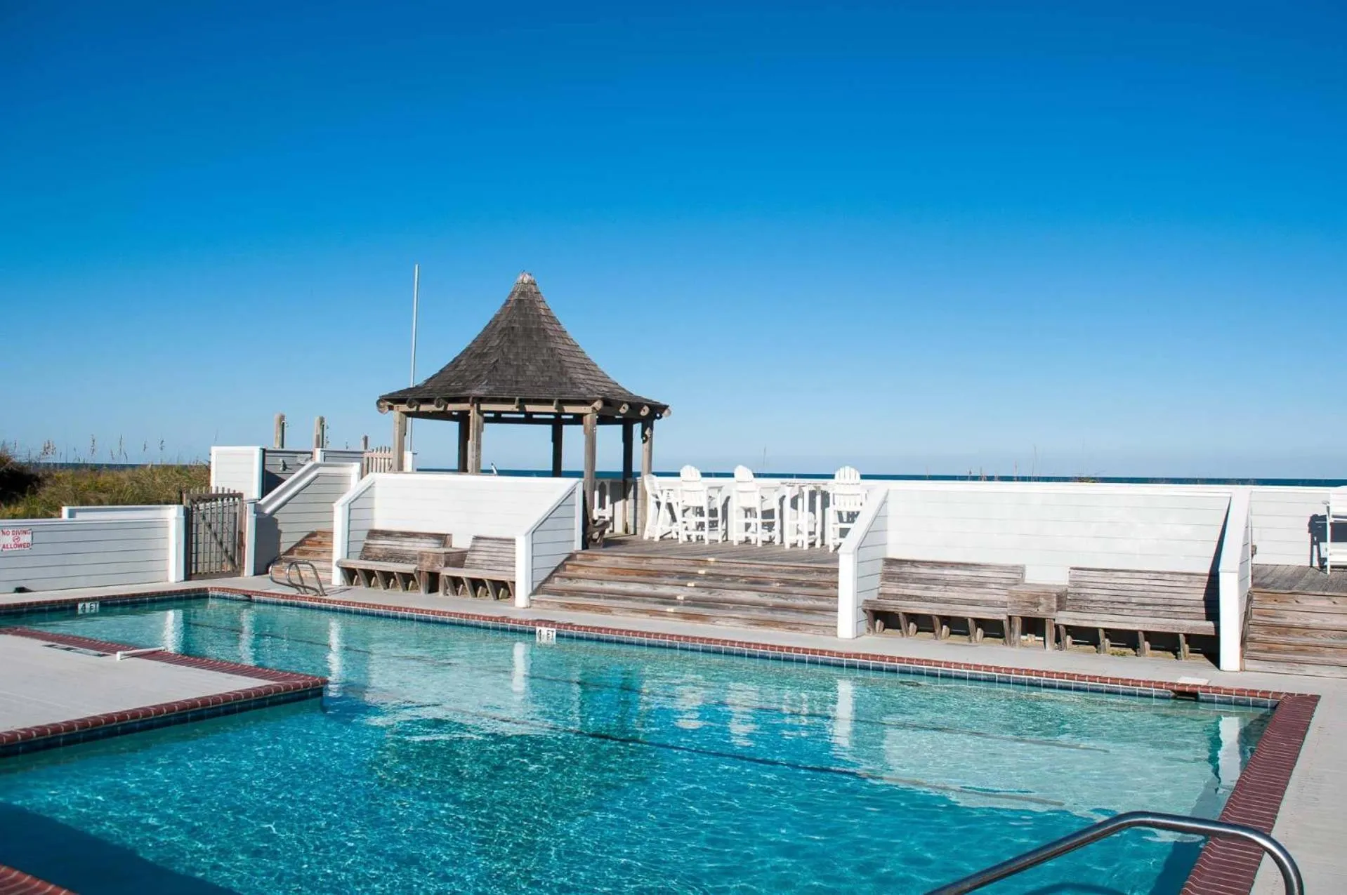 Just For Fun - Duck, Schooner Ridge, Pool Open 4/15, Pool Heat Option, Hot Tub, Close to Downtown