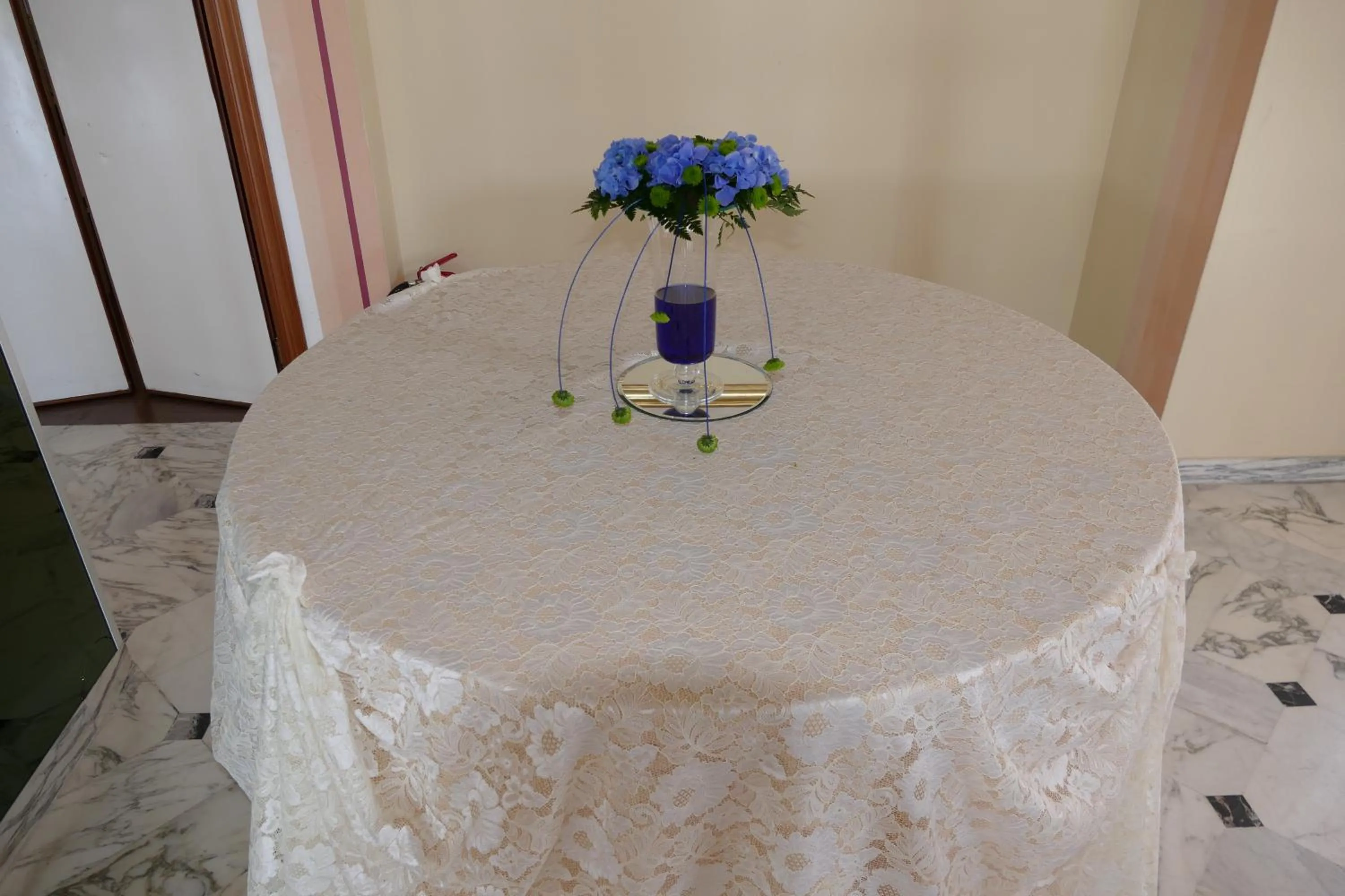 Decorative detail in Hotel L'Ulivo