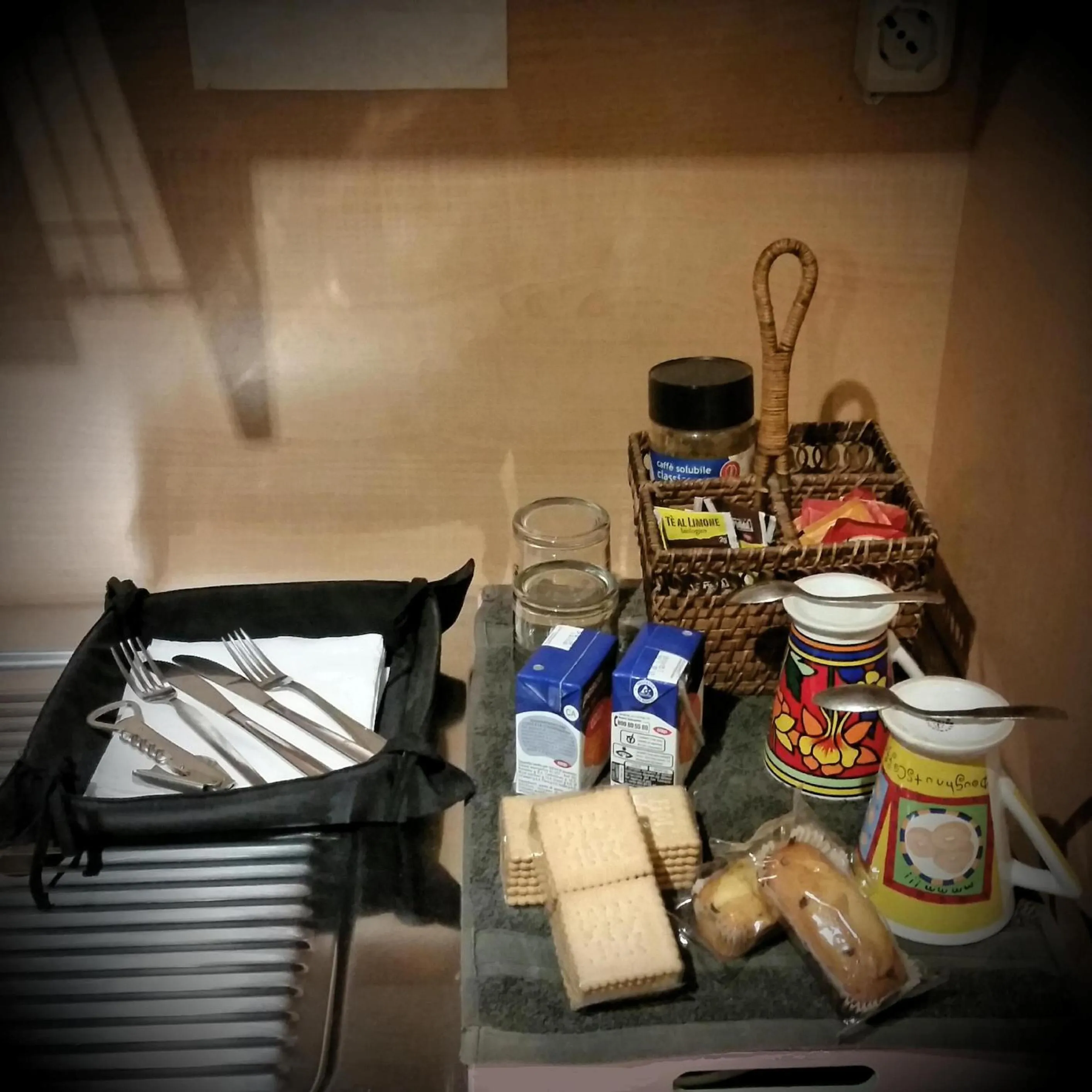 Coffee/tea facilities in B&B Venice 1964