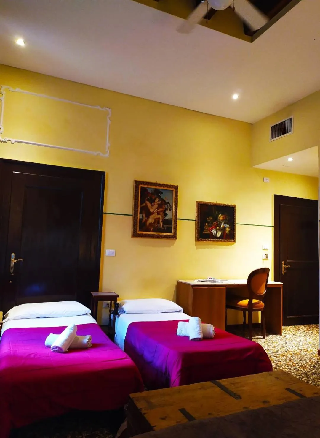 Bed in B&B Venice 1964